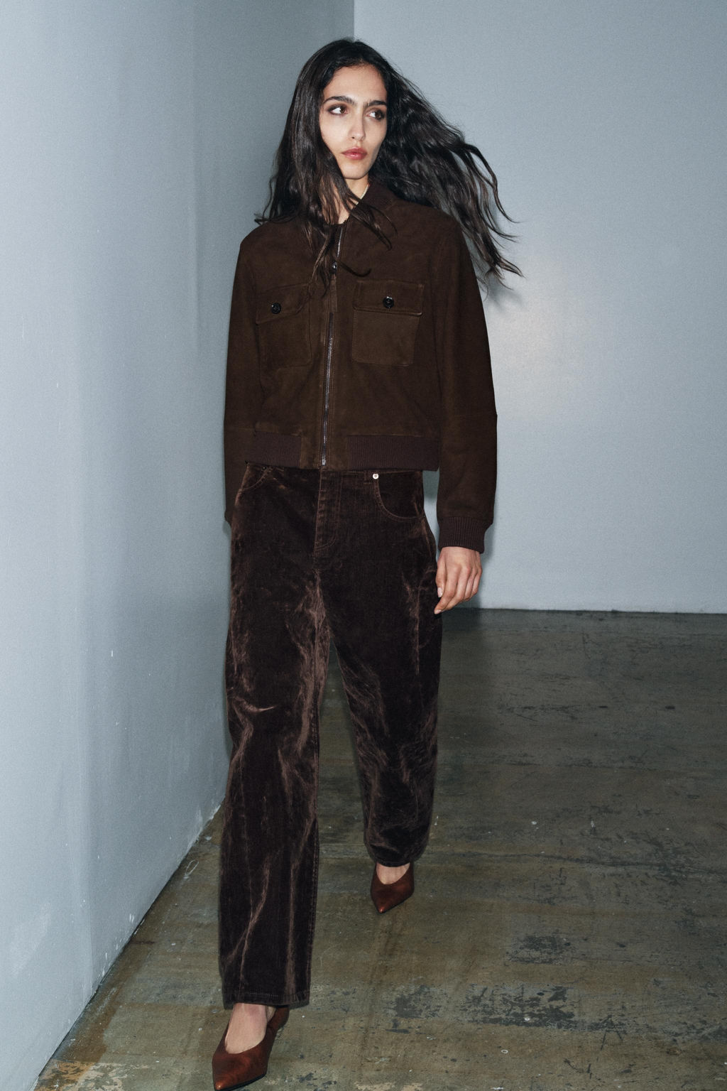 ZW COLLECTION LIMITED EDITION SUEDE LEATHER BOMBER JACKET - Zara фото 3