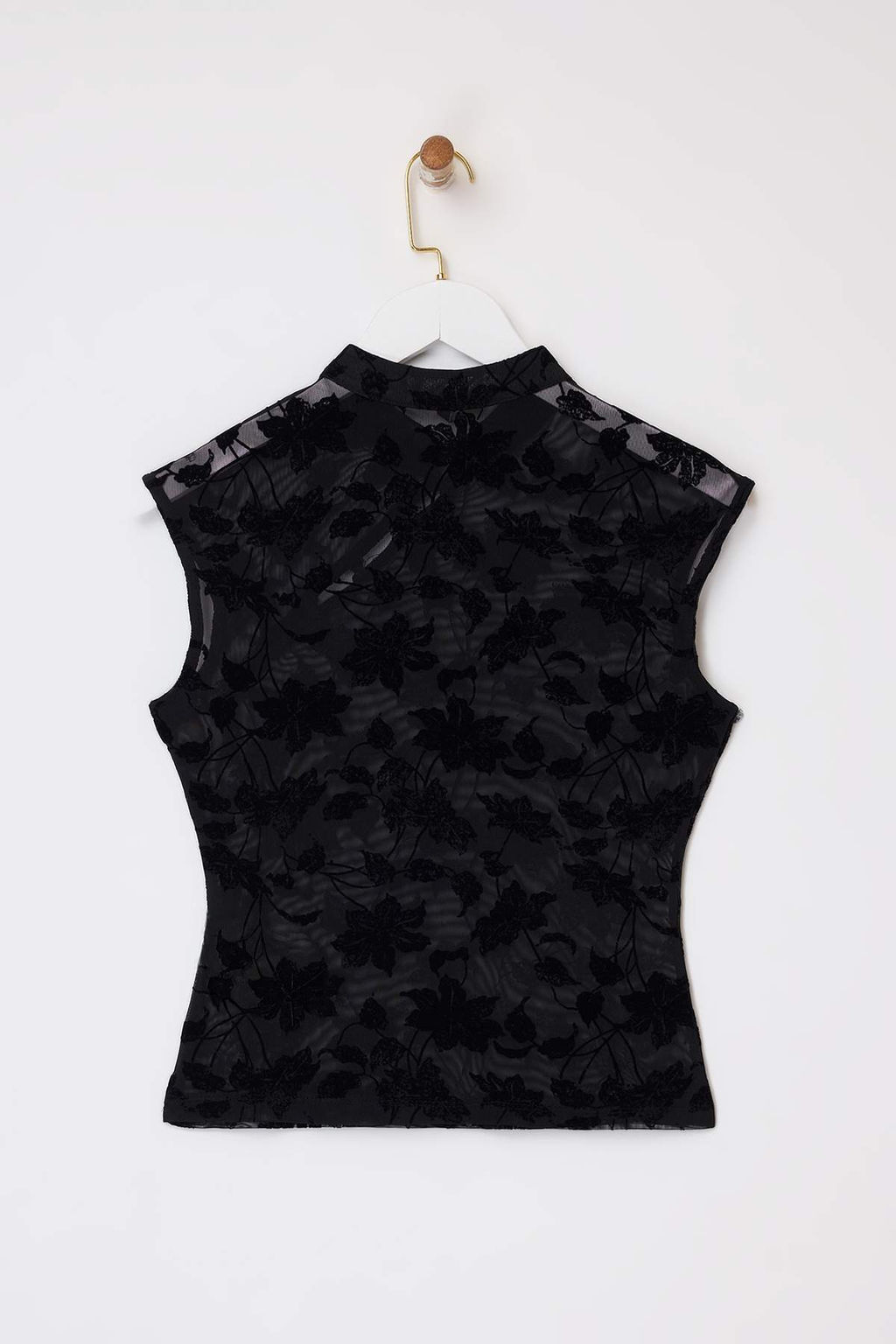 Siyah Cicekli Fitted/Vucuda Oturan Dik Yaka Kolsuz Dugmeli Dantel Orme Bluz TWOSS26BZ00195