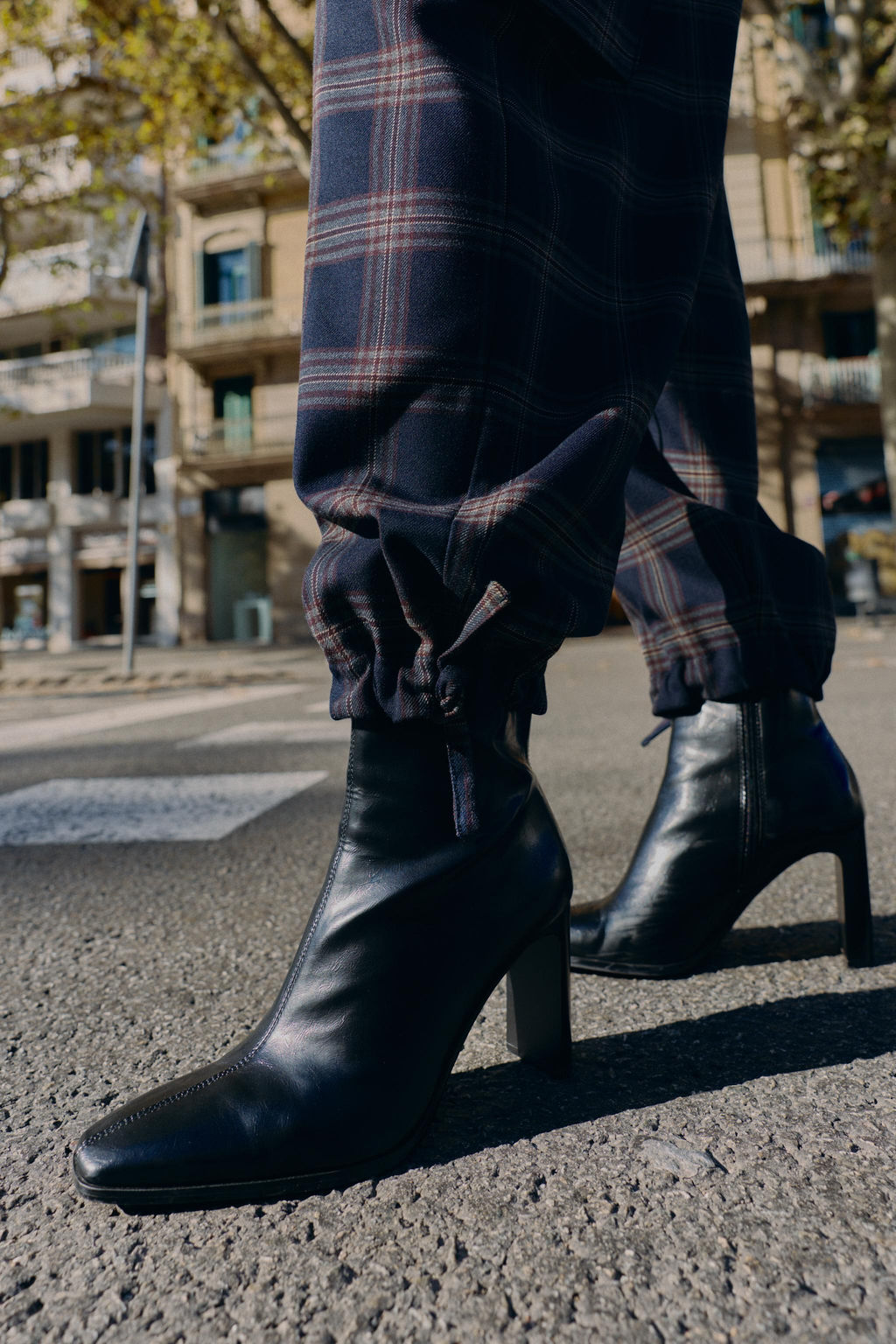 CHECKED CARGO BALLOON TROUSERS - Zara фото 4