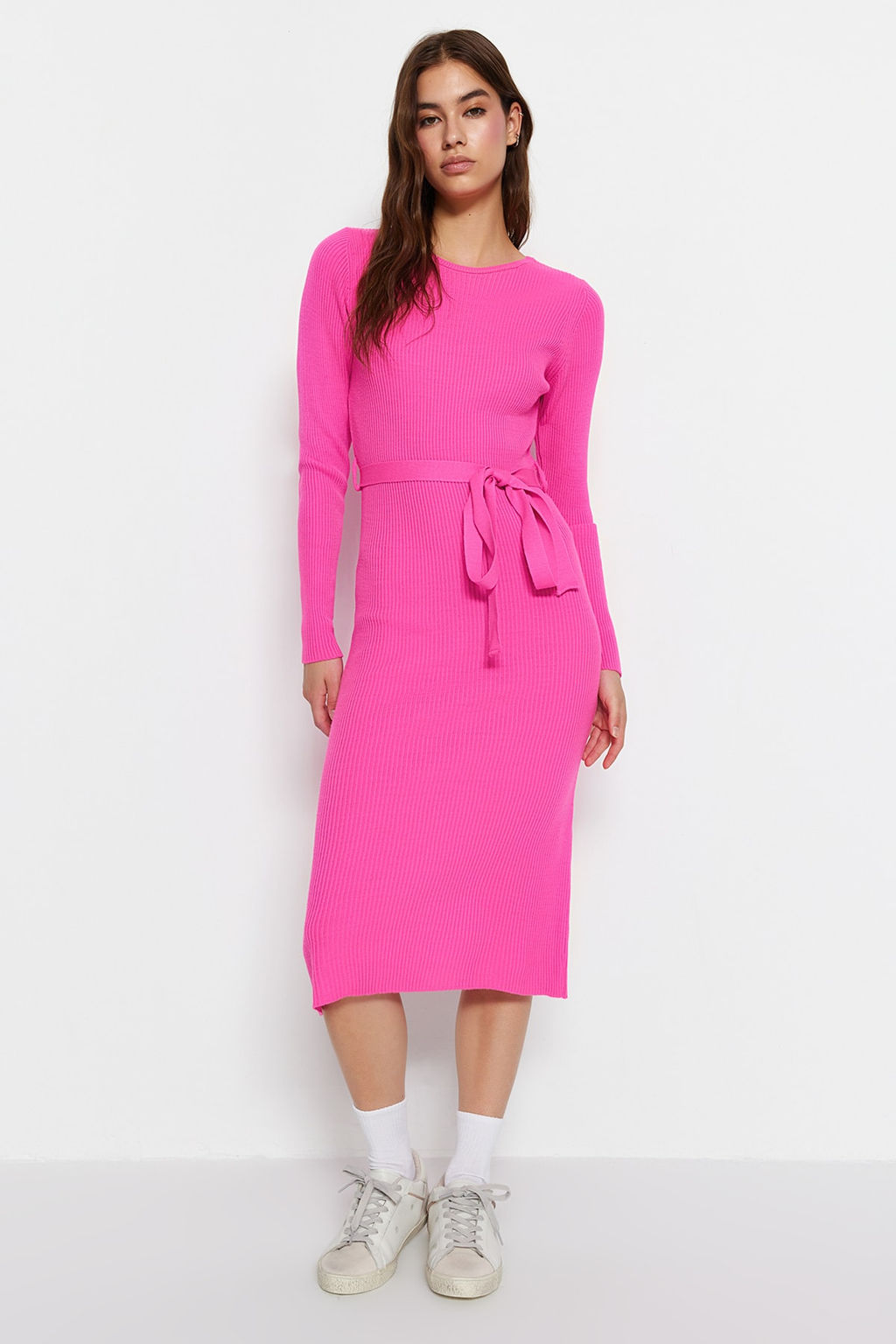 TRENDYOLMILLA Tas Midi Triko Kemer Detayl? Elbise TWOAW22EL0009 фото 23