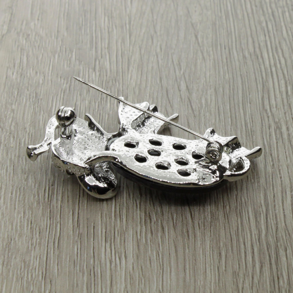 Брошь "Слон" со вставкой из гелиотиса и ювелирного сплава