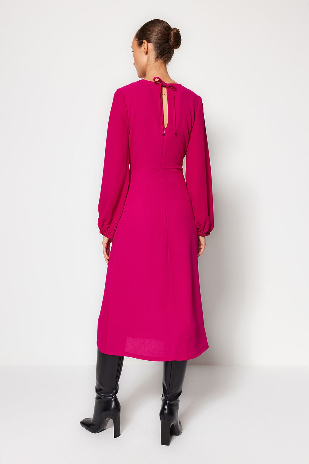 Fusya Belden Ac?lan Midi Volumlu Kol Detayl? Dokuma Elbise TWOAW24EL00423 - Trendyolmilla фото 6