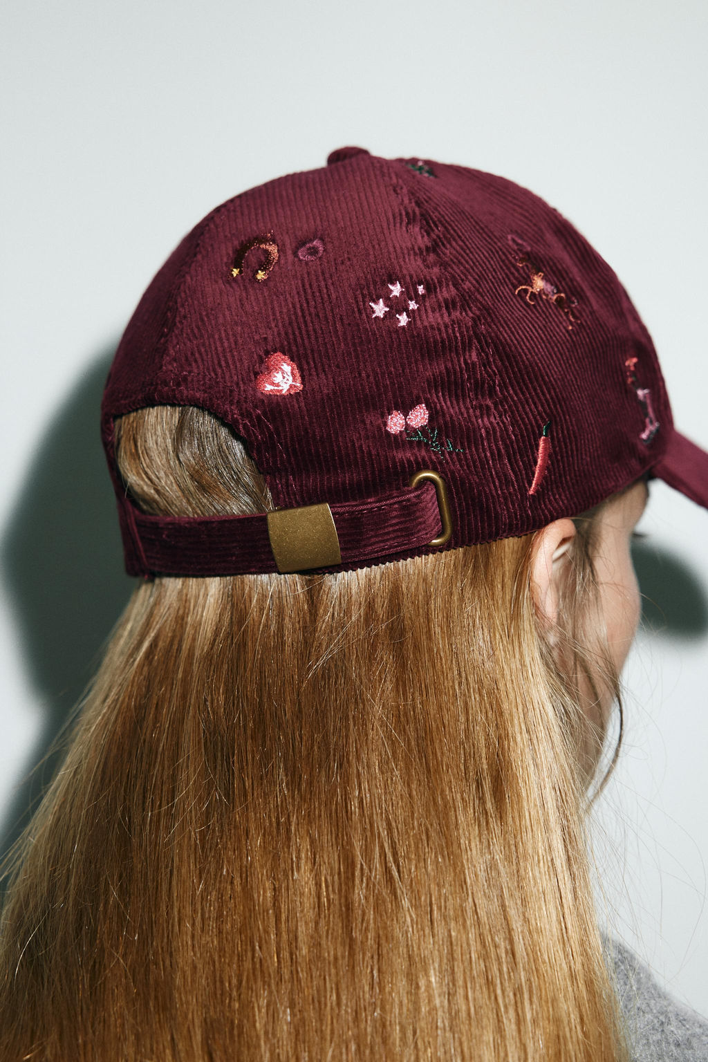 EMBROIDERED CORDUROY CAP - Zara фото 3