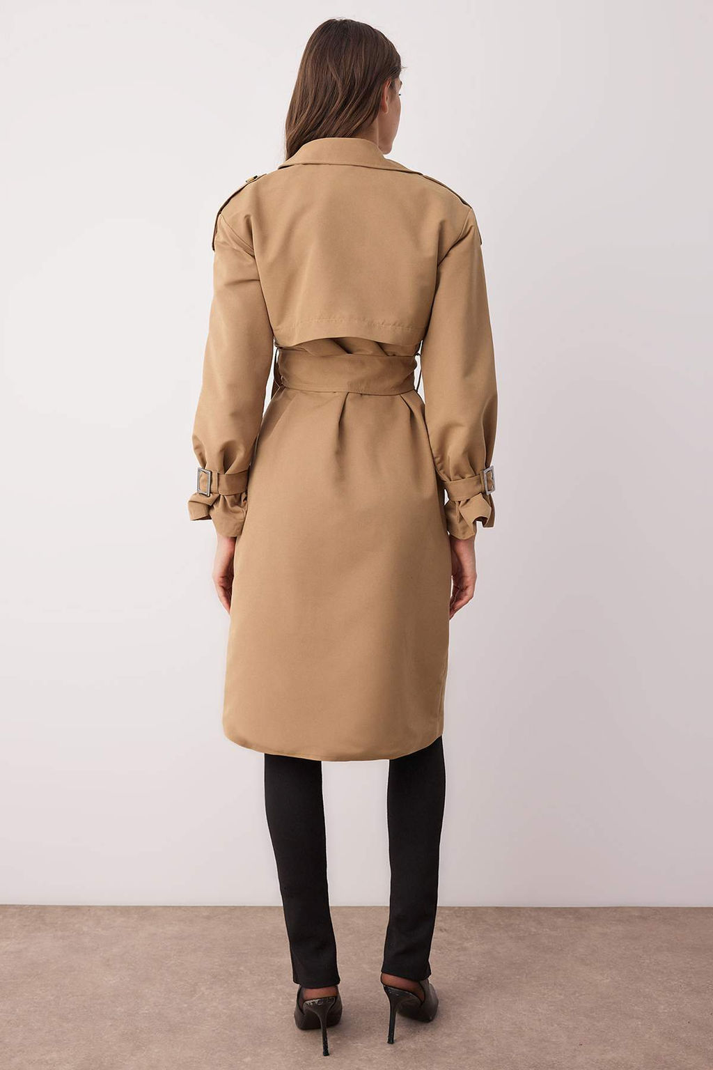 Trendyolmilla Haki Kemerli Ruzgarl?k Detayl? Su Itici Uzun Trenckot TWOSS21TR0005  фото 44