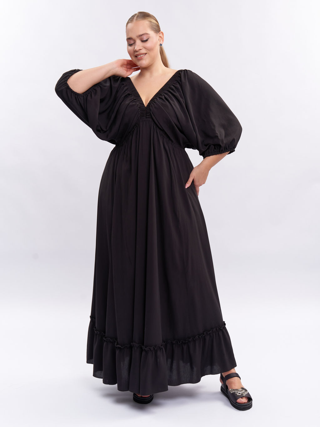 Платье с открытой спиной PP55004BLK01
