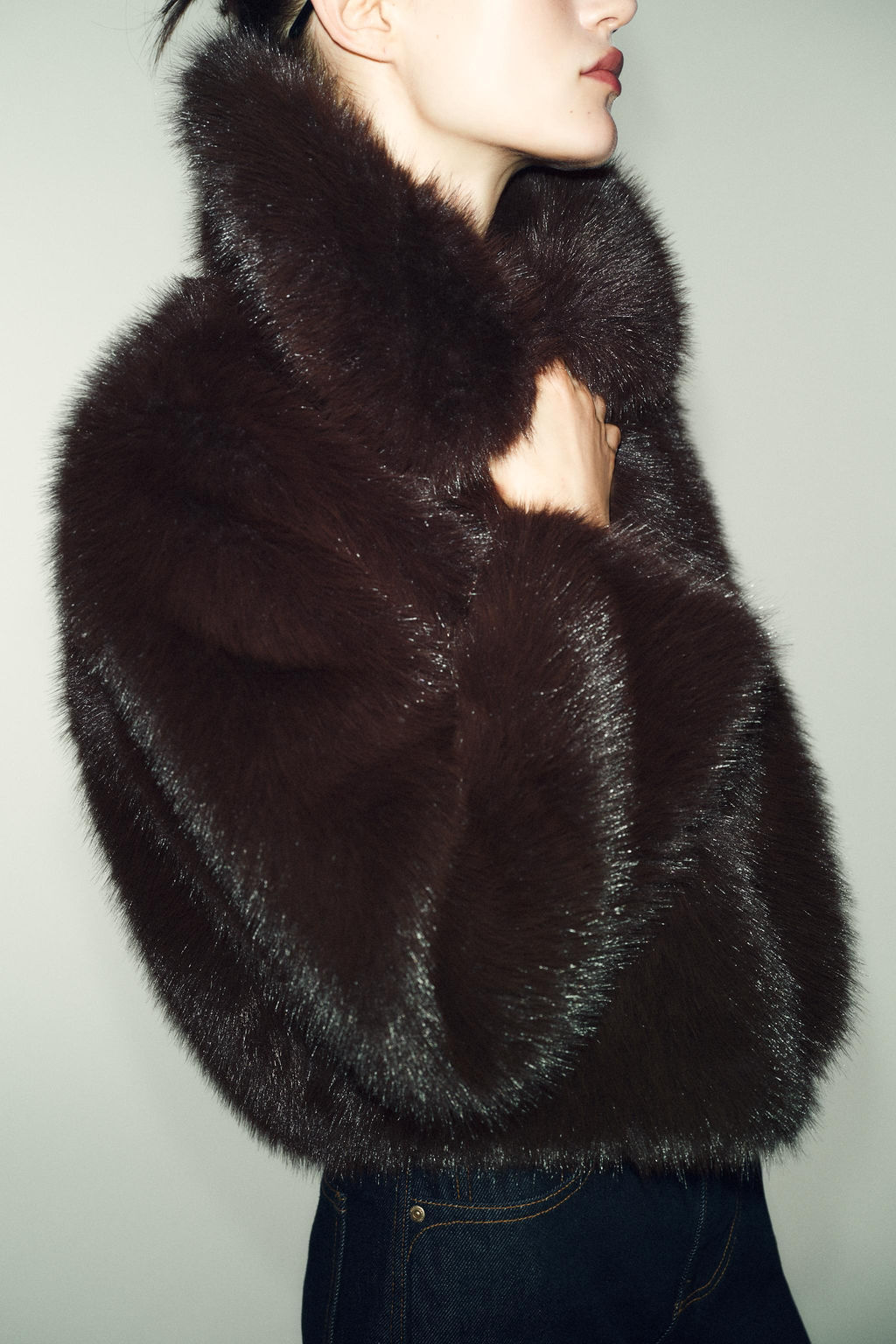 FAUX FUR COLLAR JACKET - Zara фото 14