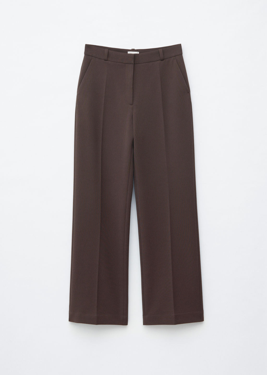Pantalones sastre con pliegues marcados