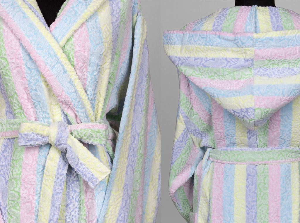 1с451.202.1 170-176/112 (св.радужка 1) Халат женский