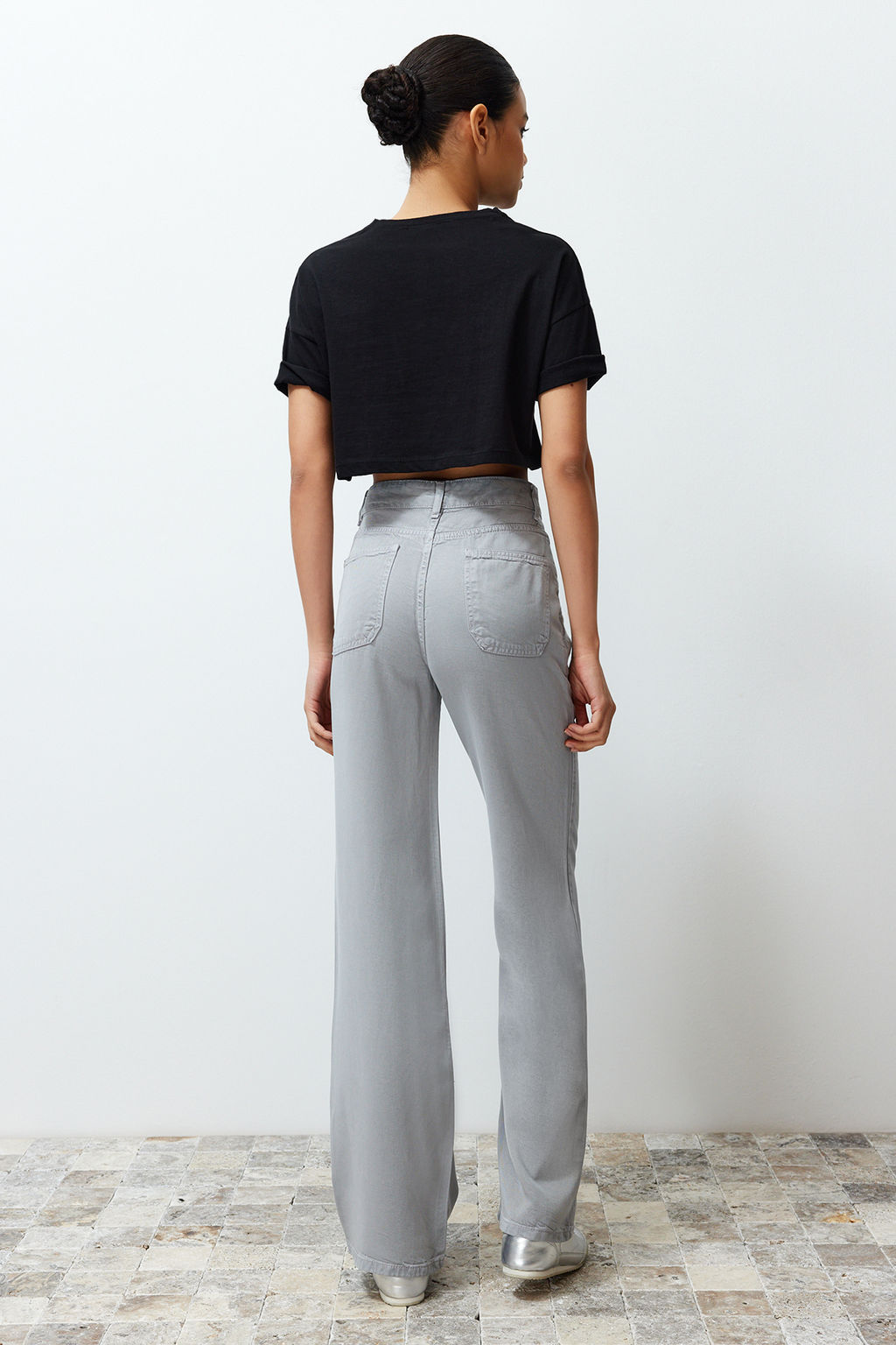 Bej More Sustainable %100 Tencel Dusuk Bel Wide Leg Jeans TWOSS23JE00219 - Trendyolmilla фото 6