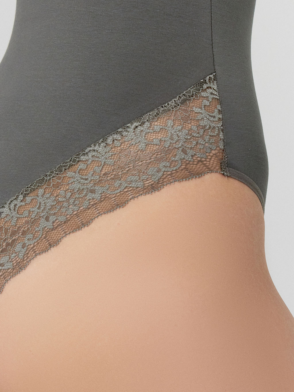 БОДИ ЖЕНСКОЕ