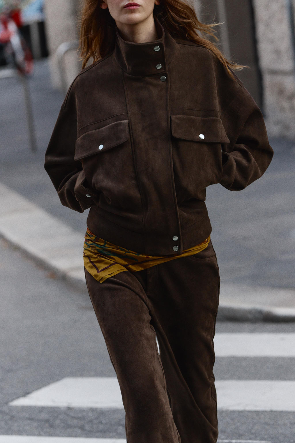 OVERSIZE FAUX SUEDE BOMBER JACKET - Zara фото 3