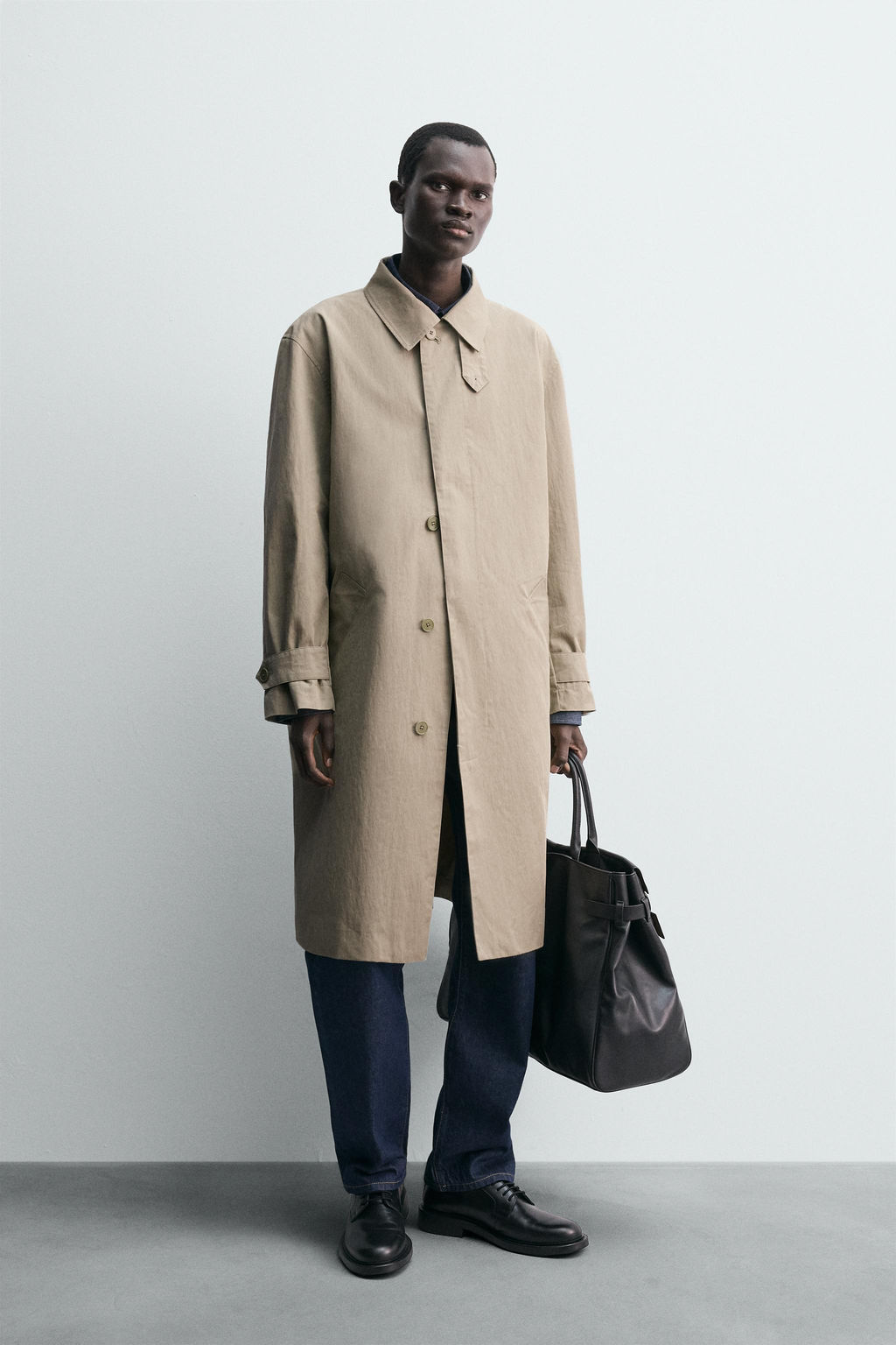 WATER-REPELLENT TRENCH COAT