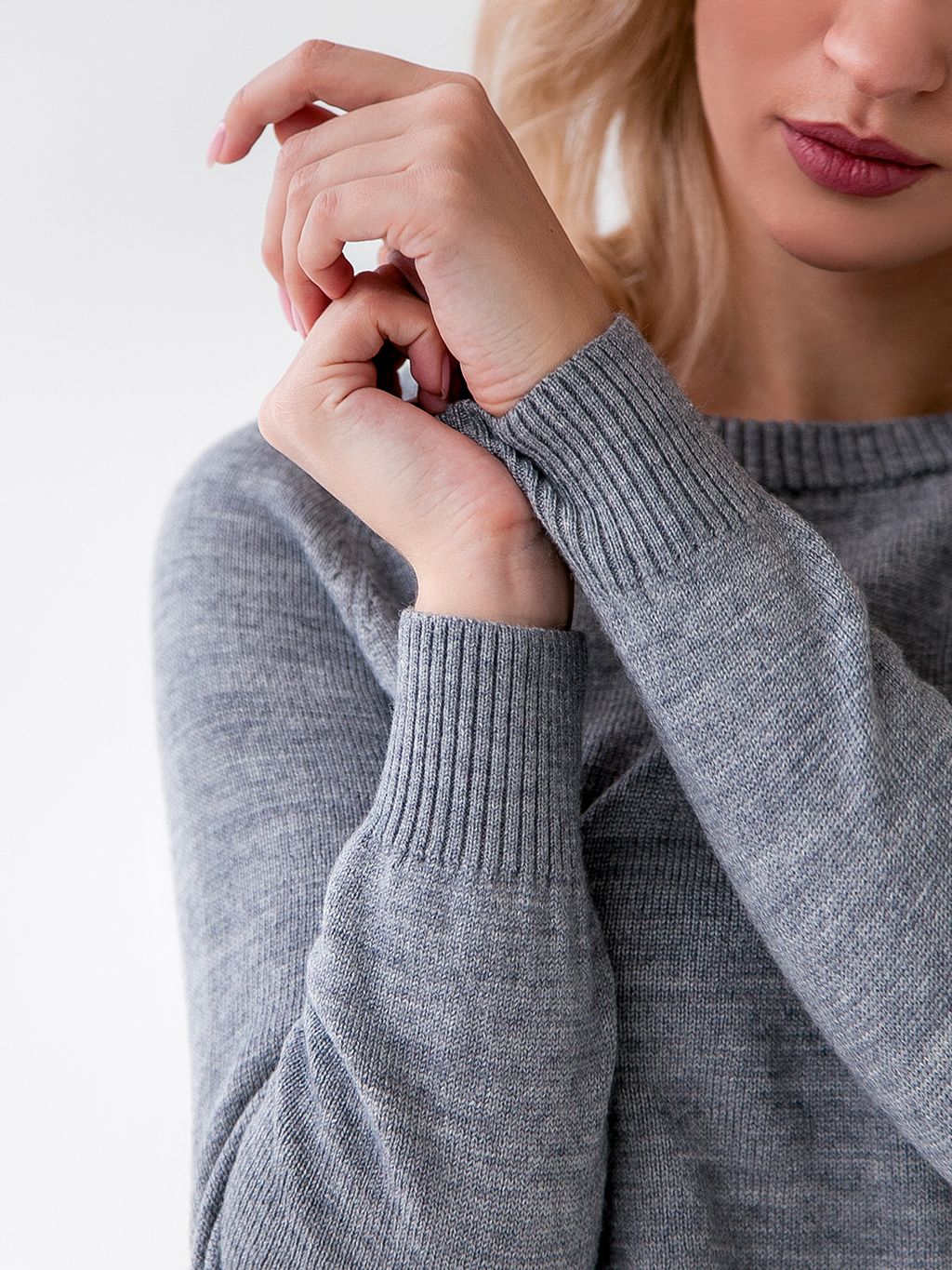 Джемпер Мари светло-серый маренго