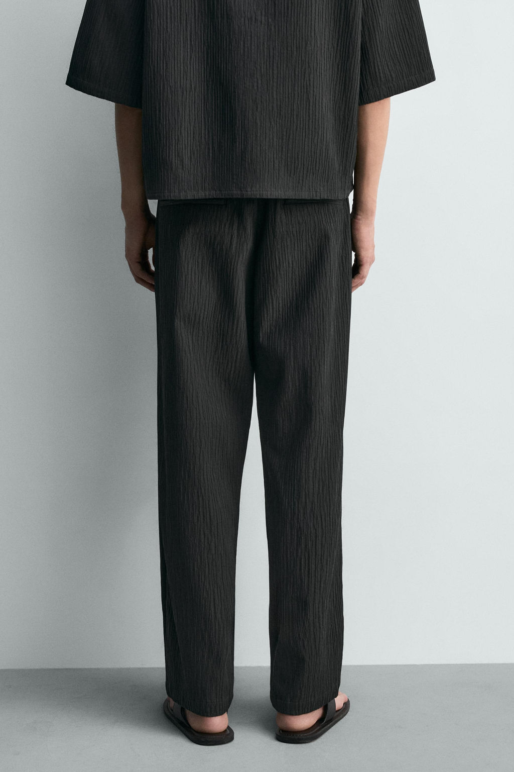 PANTAL?N RELAXED FIT RELIEVE / Gris vigor? - Zara фото 3