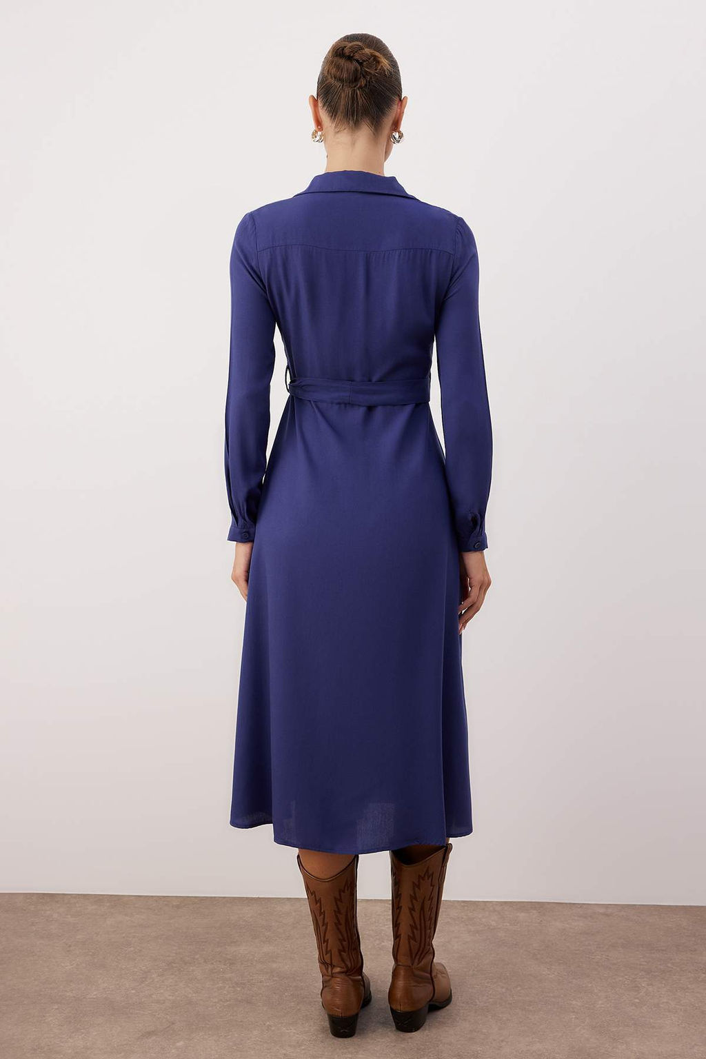 Lacivert Duz Kusakl? Midi Dokuma Elbise TWOAW25EL00436