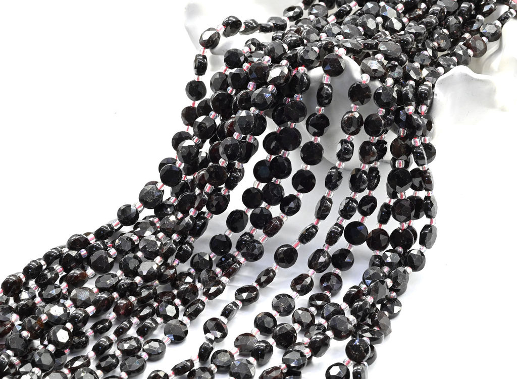 Бусины из граната круг с огранкой 8мм, 37см, 37 бусин Радуга камня