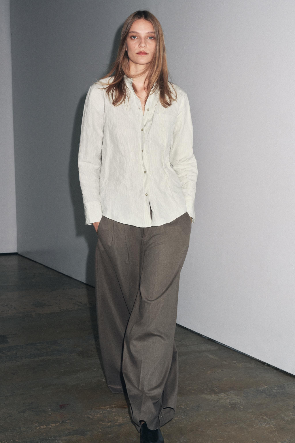 WIDE-LEG TROUSERS WITH DARTS ZW COLLECTION - Zara фото 2