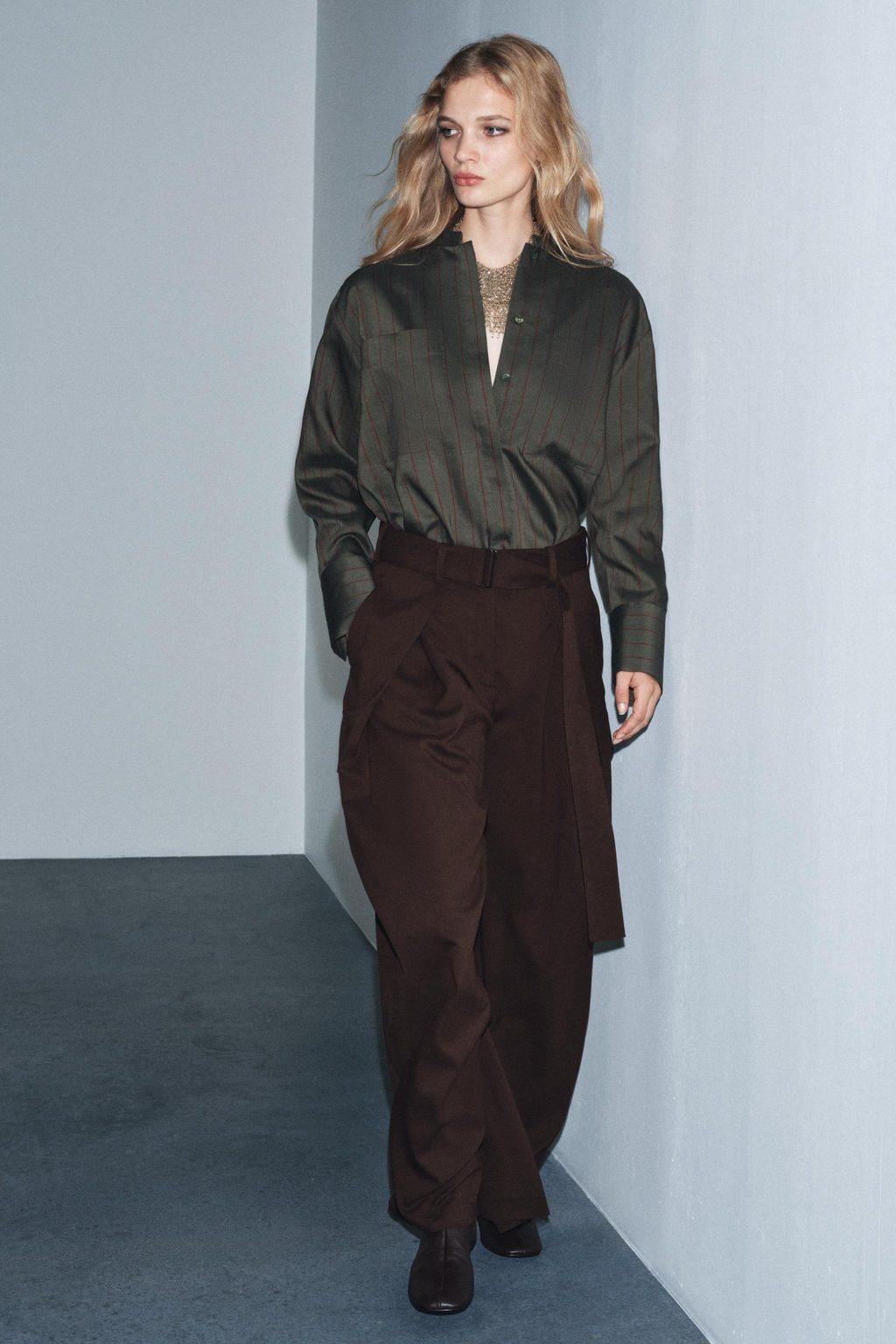 ZW COLLECTION DARTED CARGO TROUSERS