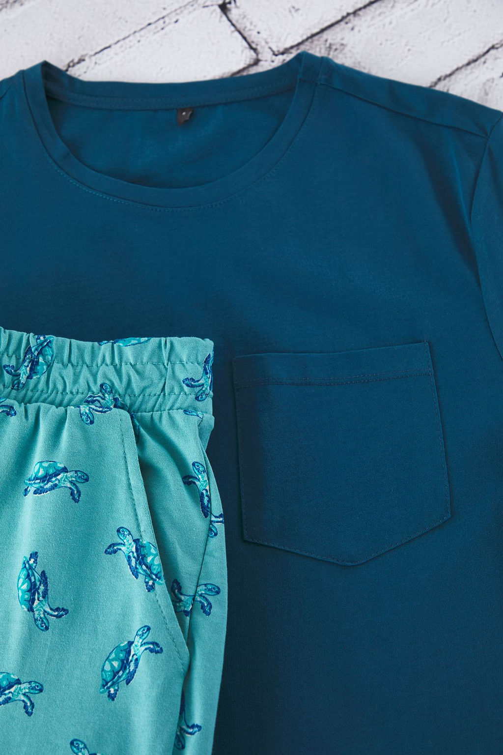 TRENDYOL MAN Petrol Slim Fit Kaplumbaga Desenli Orme Sortlu Pijama Tak?m? TMNSS25PT00012 - Trendyolmilla фото 4