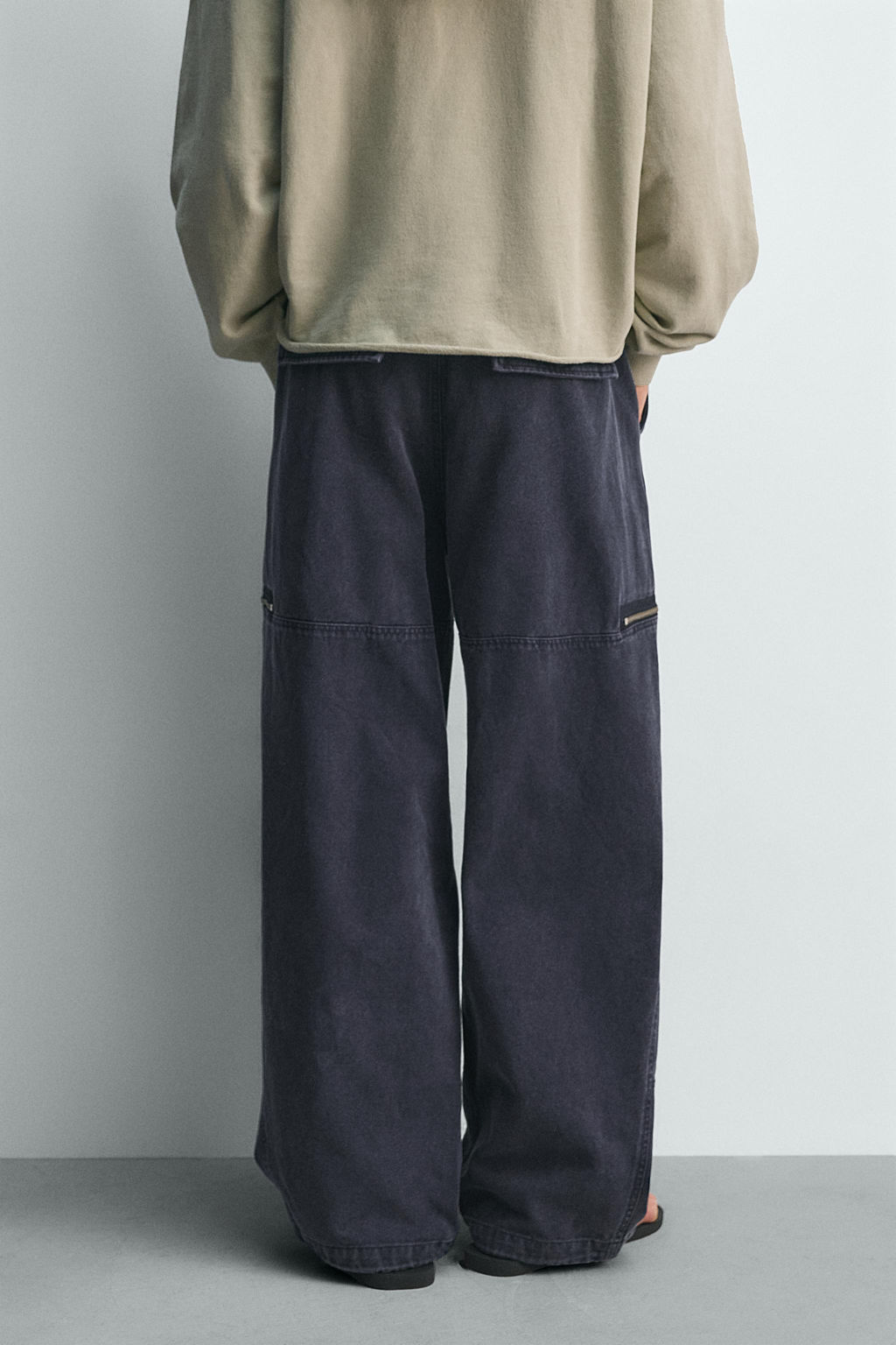 PANTAL?N CARGO PARACHUTE / Gris antracita - Zara фото 3