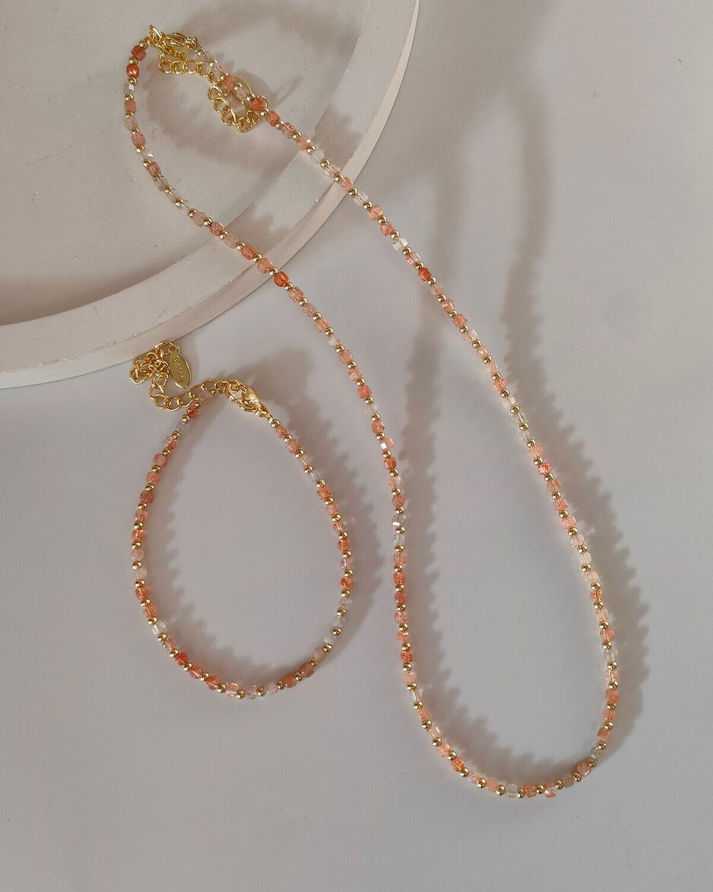 Комплект из натуральных камней и кристаллов