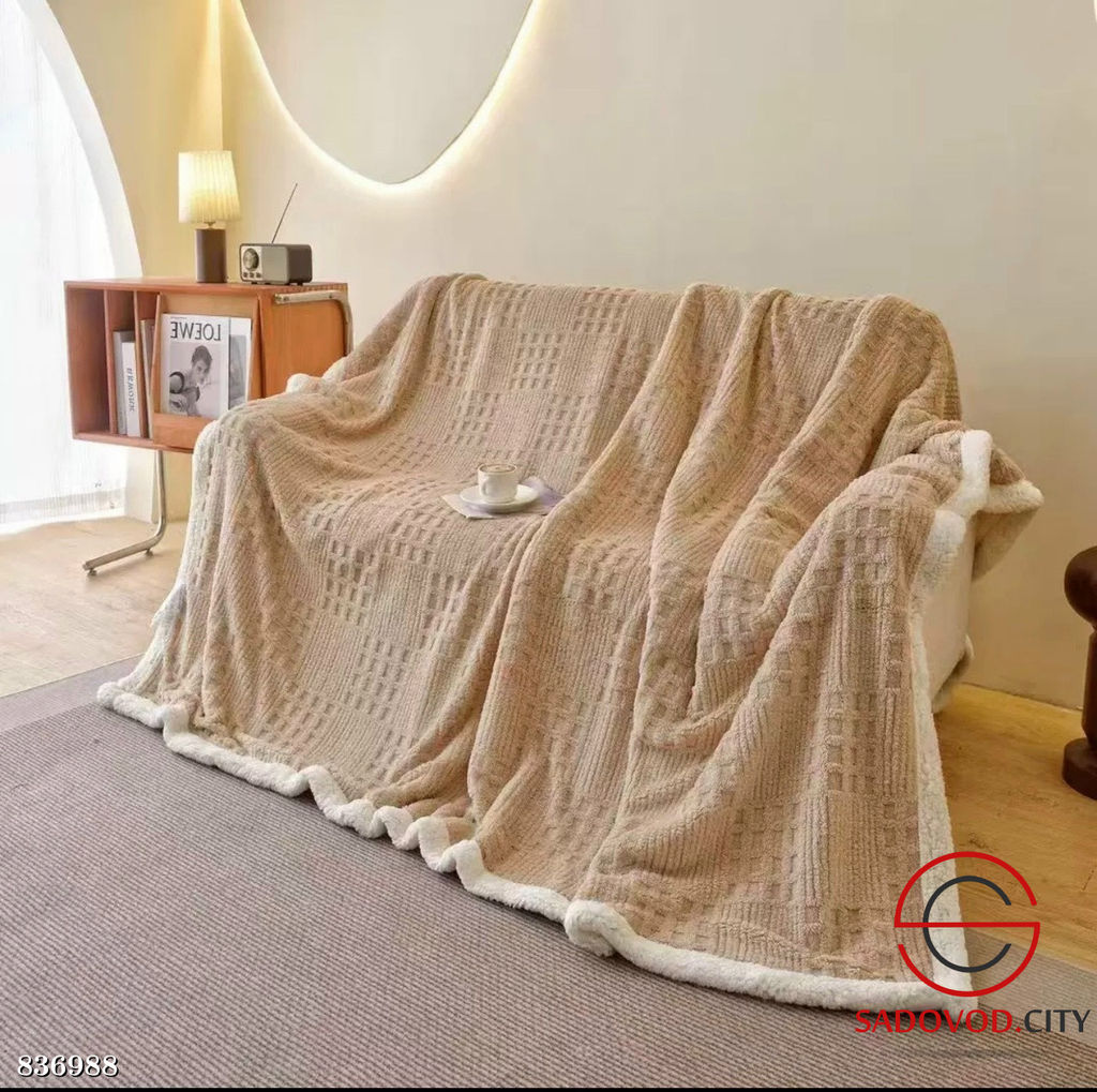 Плед из велсофта в подарочной упаковке