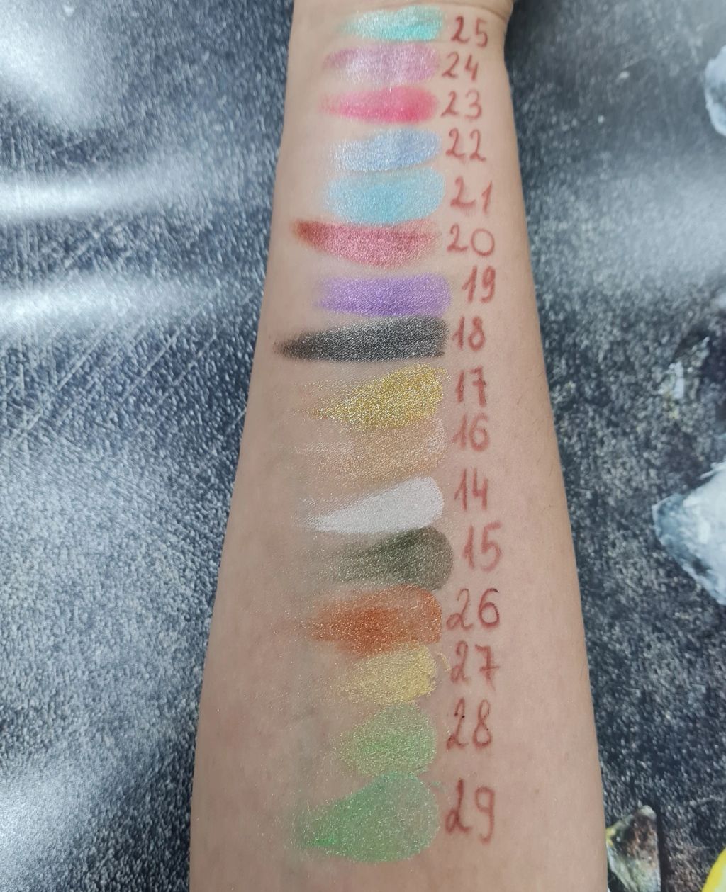 №6 Мини-минеральный пигмент янтарный рысий глаз, 2 мл - Bustan budur фото 3