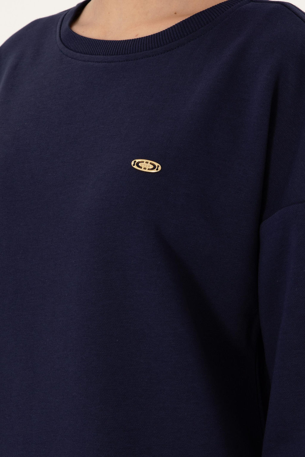 Kad_n Lacivert G_mlek Detayl_ Bisiklet Yaka Sweatshirt