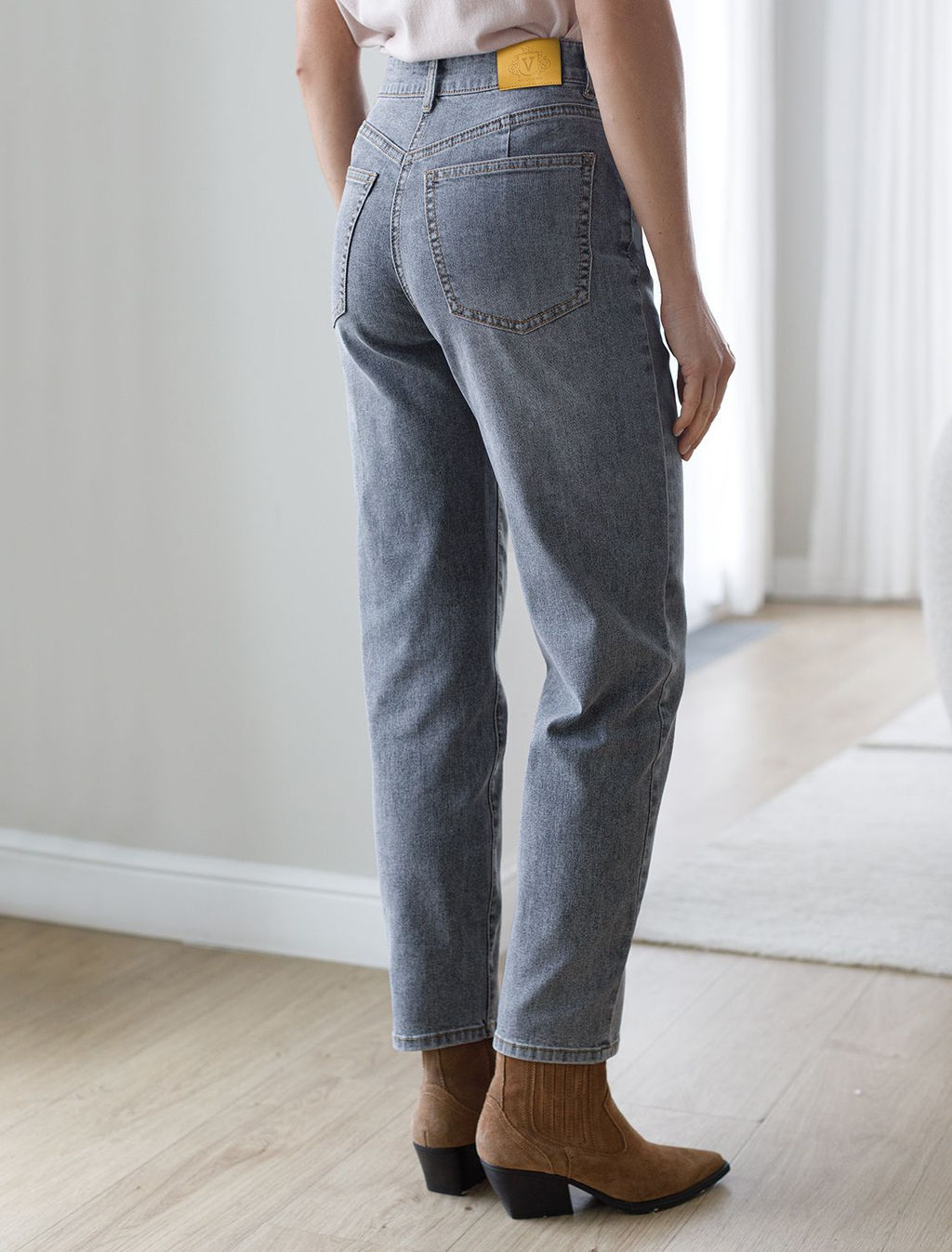 Джинсы дудочки из эластичного облегченного денима - Vilatte фото 2