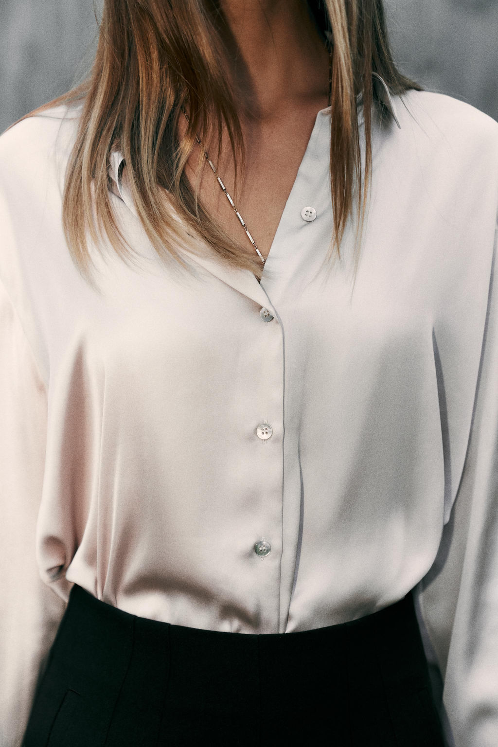 ASYMMETRIC HEM SATIN SHIRT - Zara фото 17