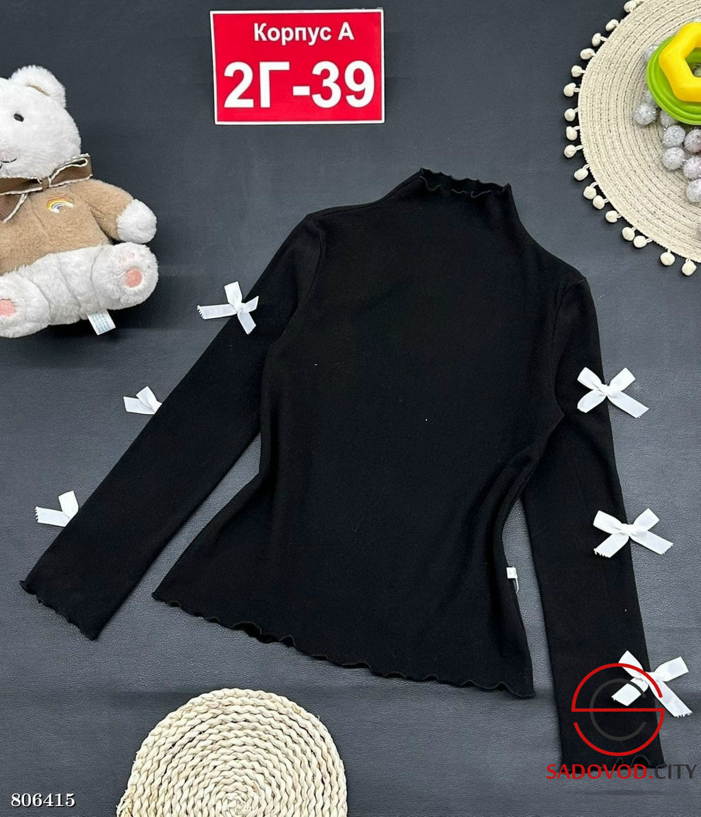 Кофта для девочки с бантиками