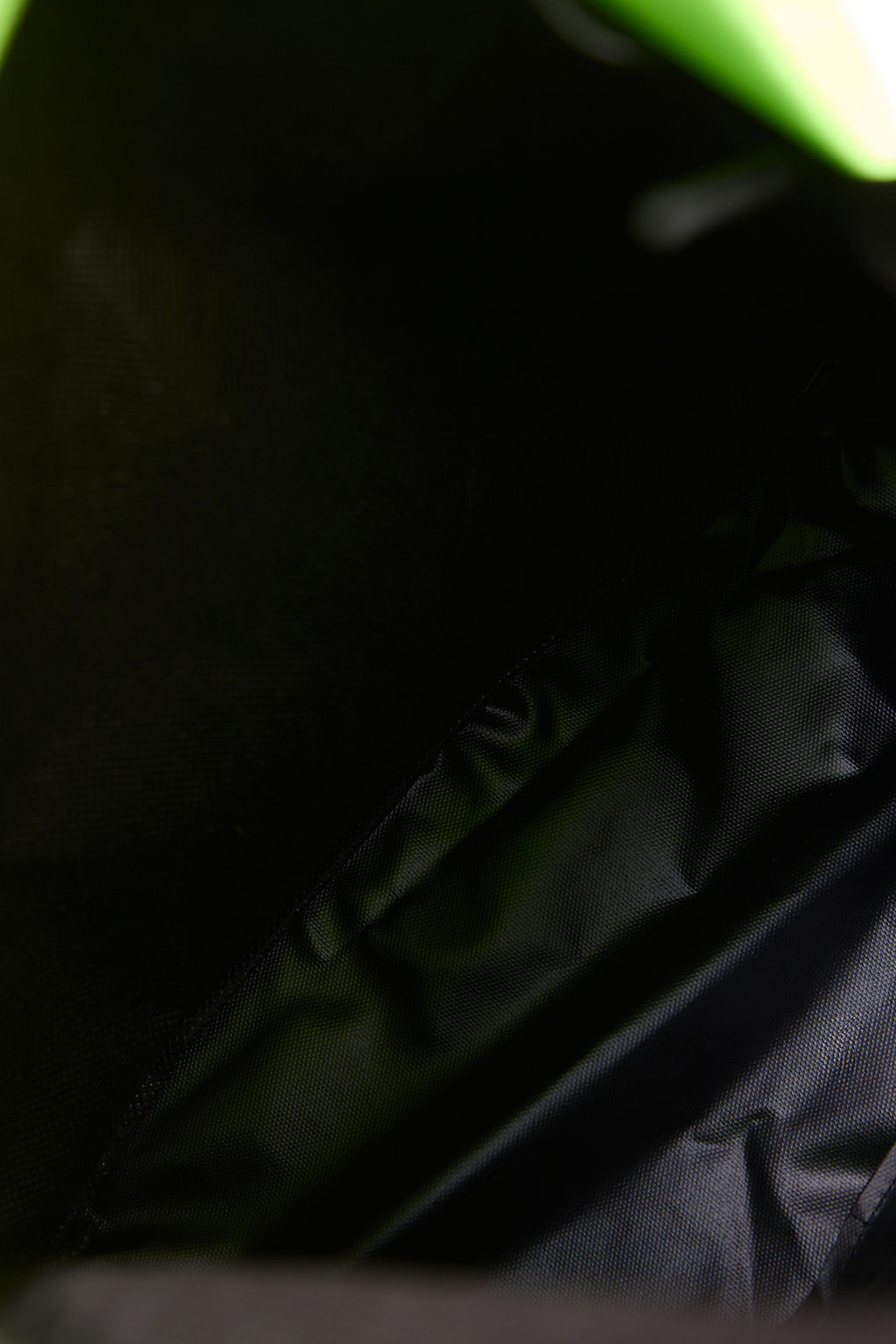 Teen Siyah Neon Yesil Kontrast Fermuar Detayl? Kids Okul S?rt Cantas? TAKAW26OI00005