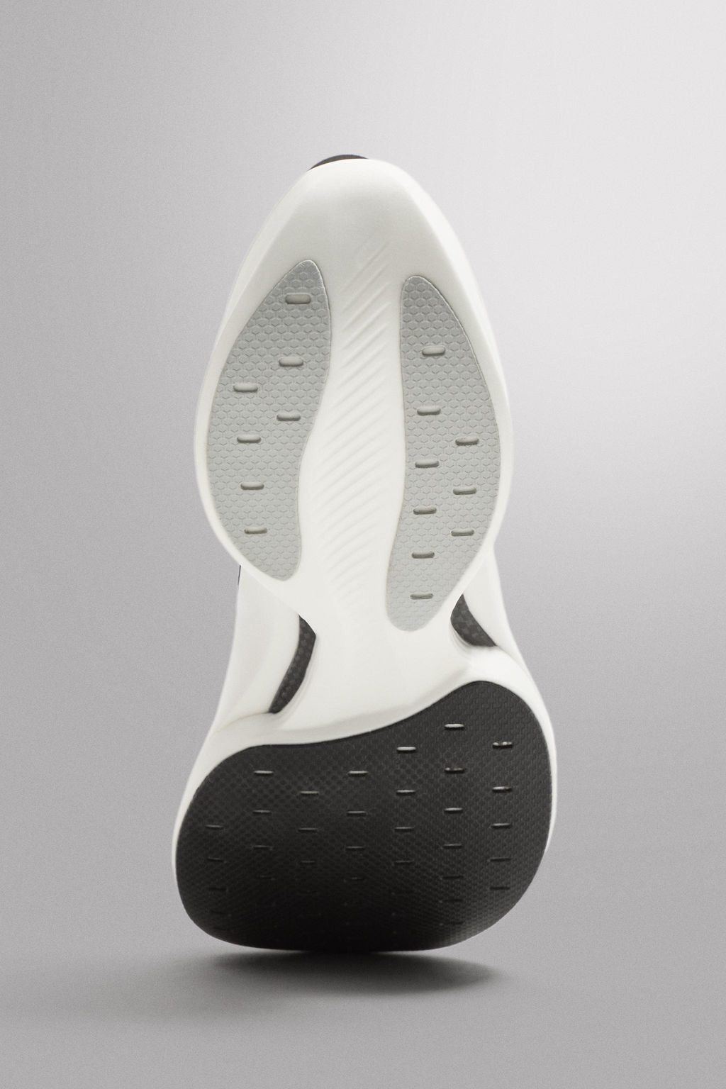 LONG-DISTANCE RUNNING TRAINERS - Zara фото 8
