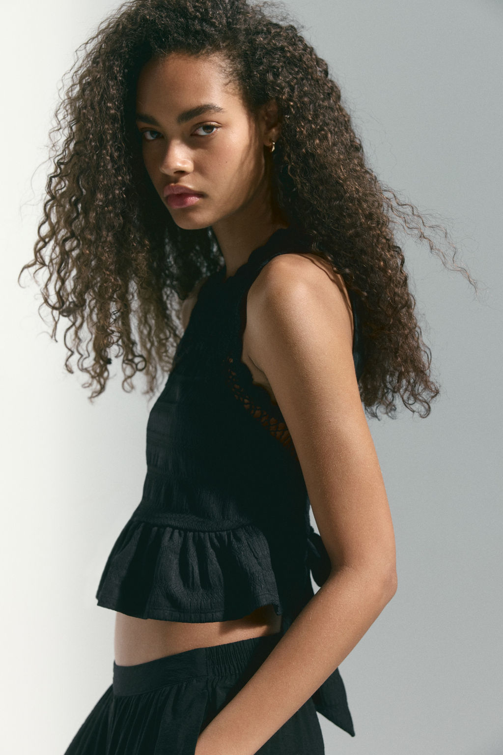 Top texturizado con detalles efecto crochet - H&m фото 8