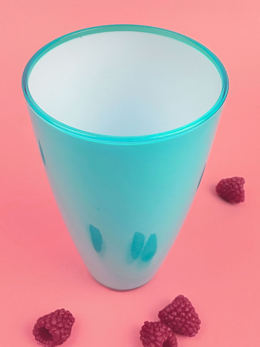 Цена за 2 шт. Стакан 400мл пластиковый (цвет микс) OLS-179-6