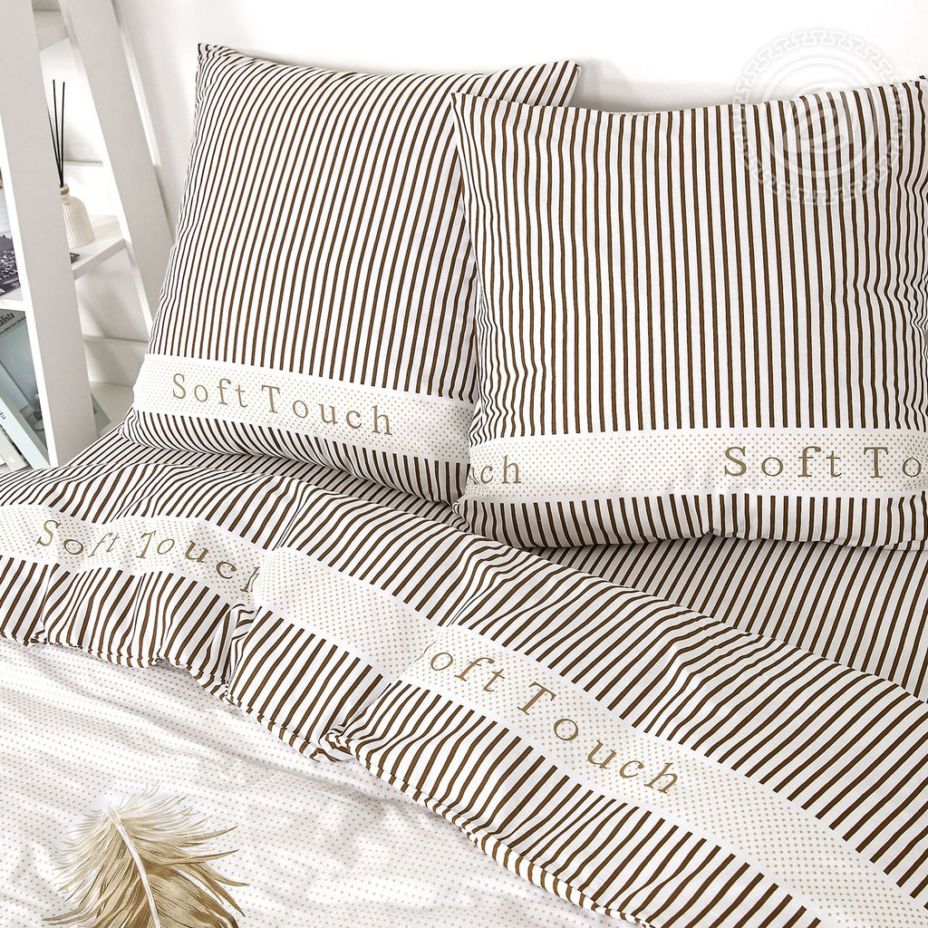 Постельное белье Прикосновение (поплин DE LUXE) 1,5 сп./Пододеяльник: 1 шт. - 215*145; Простыня: 1 шт. - 215*150; Наволочка: 2 шт. - 70*70; DE LUXE