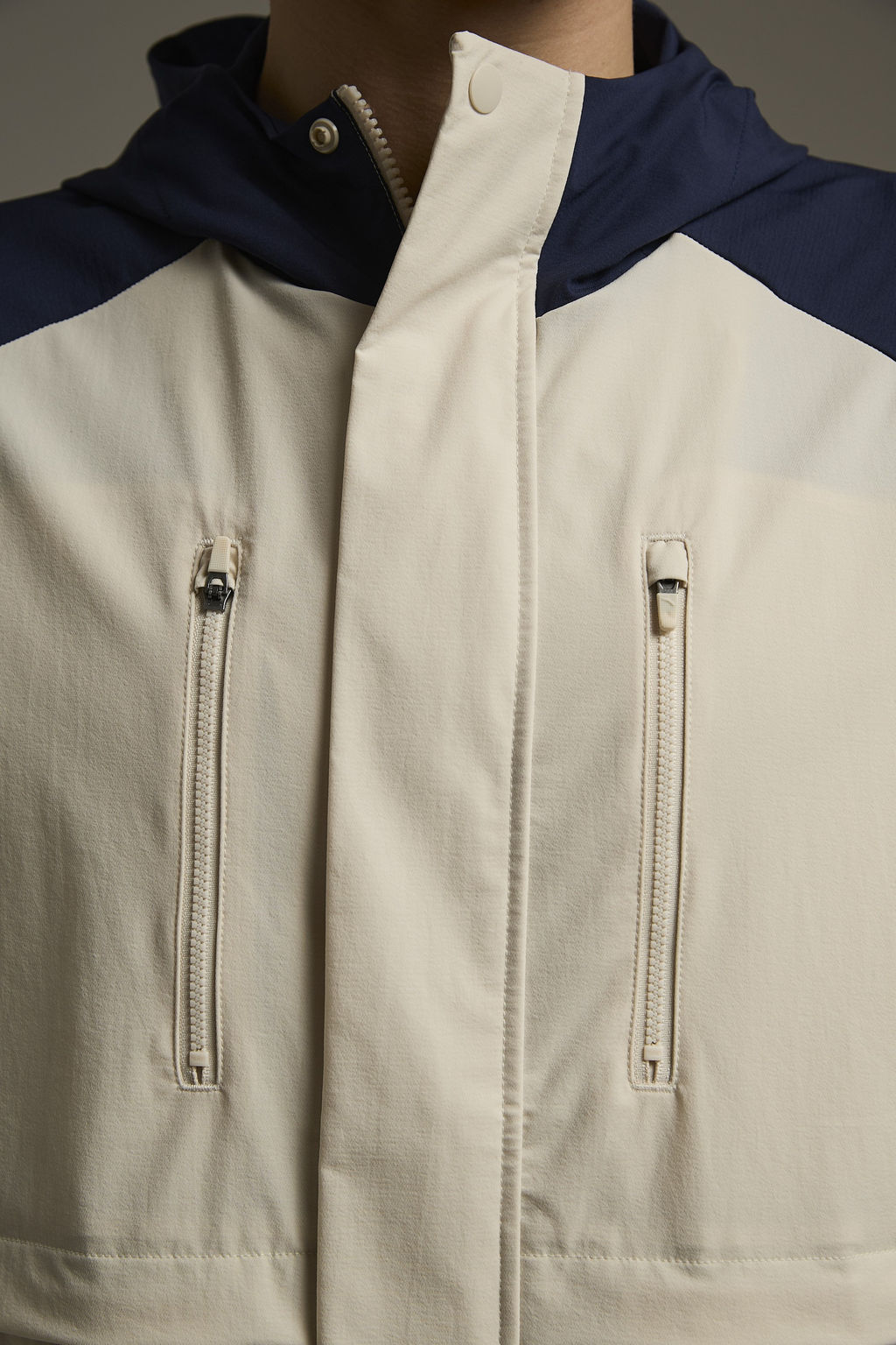 Ветровка с капюшоном Темно-синий/Бежевый - Anta фото 5