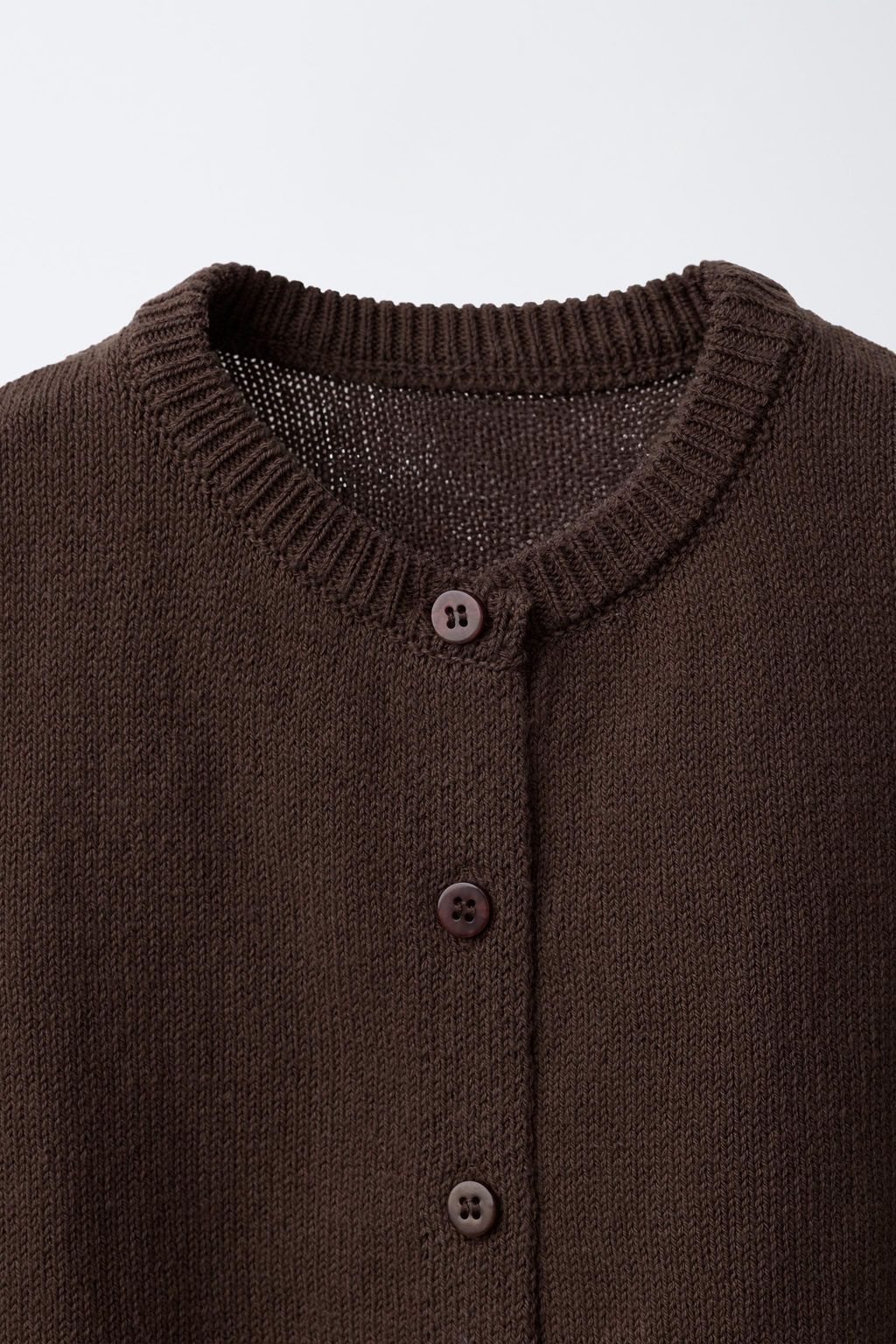 CHALECO PUNTO BOTONES / Marr?n - Zara фото 7