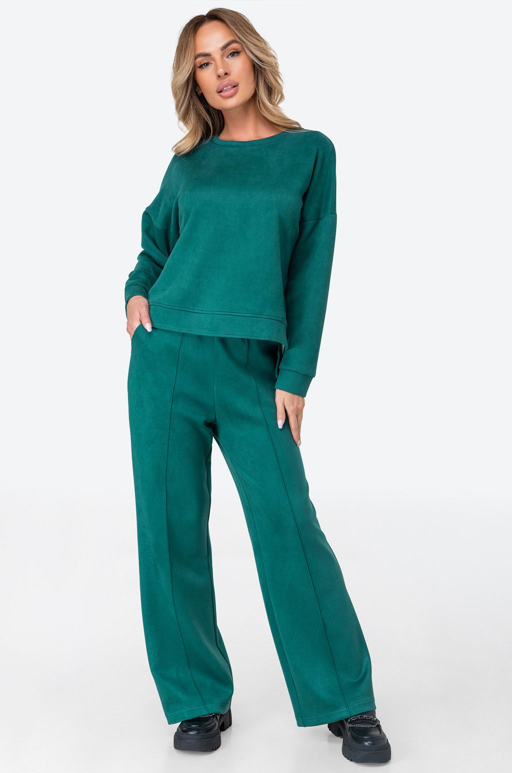 Женский костюм из экозамши Happy Fox  фото 27