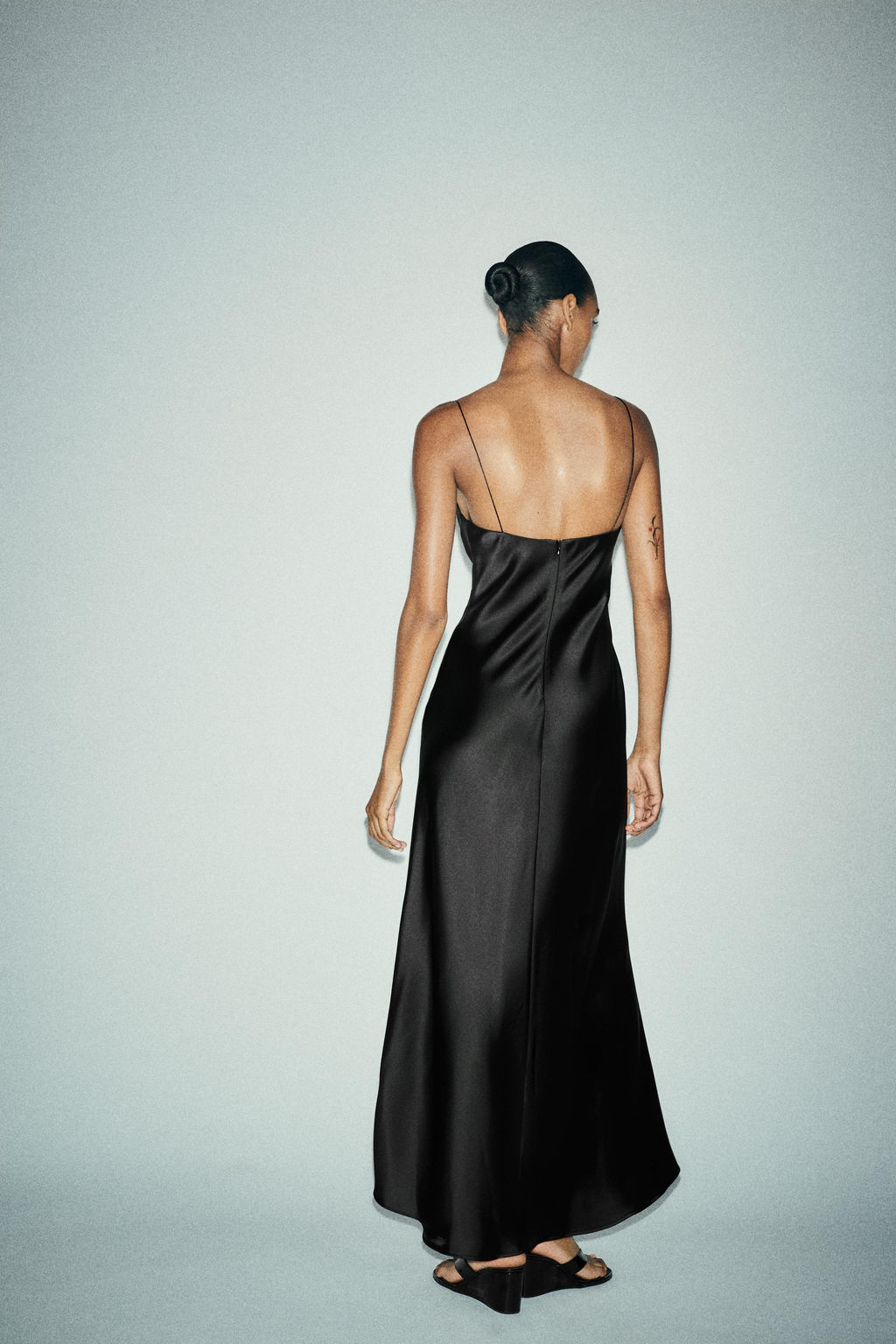 LONG SATIN DRESS - Zara фото 12