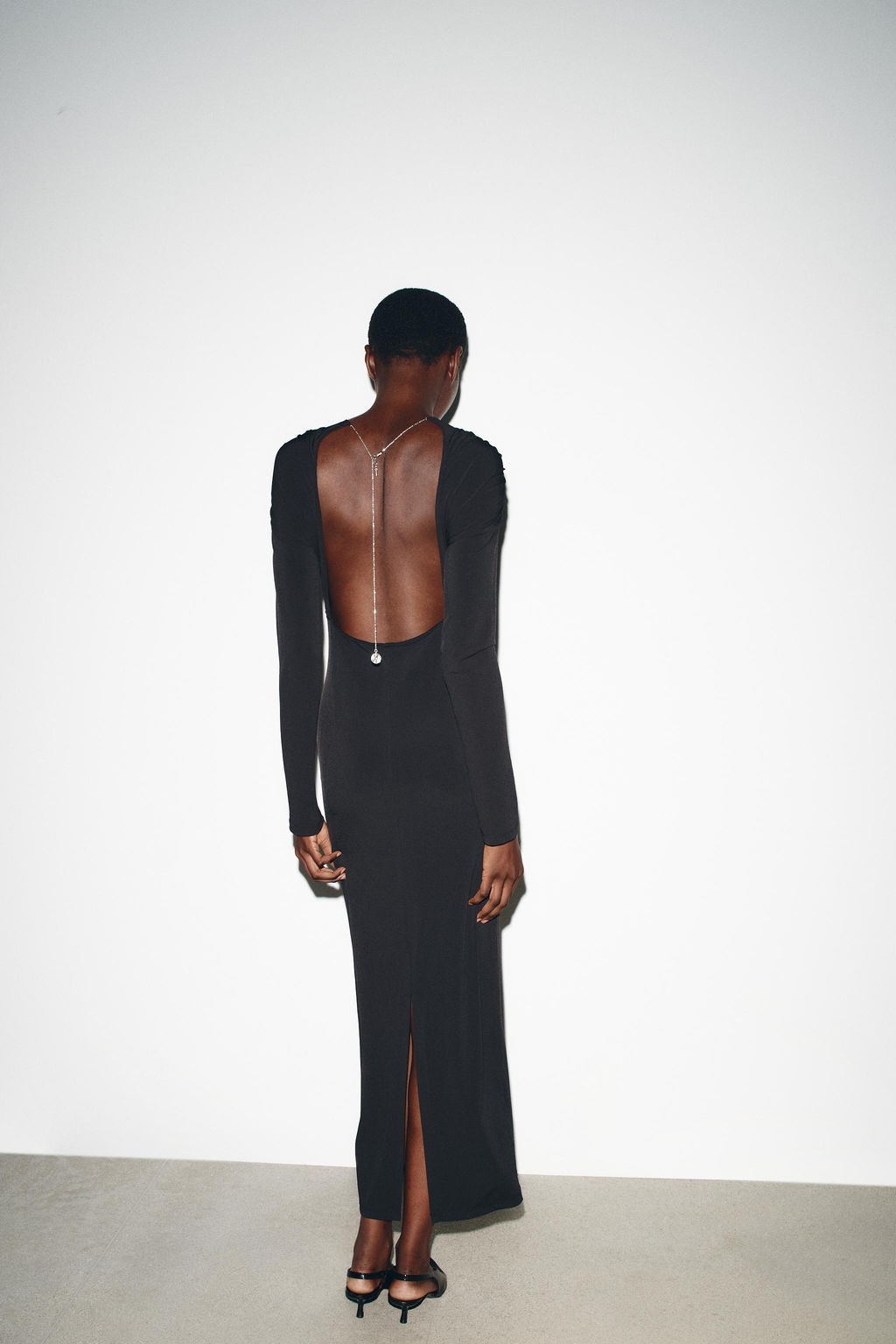 MIDI DRESS WITH DRAPED DETAIL AND JEWEL BACK - Zara фото 4