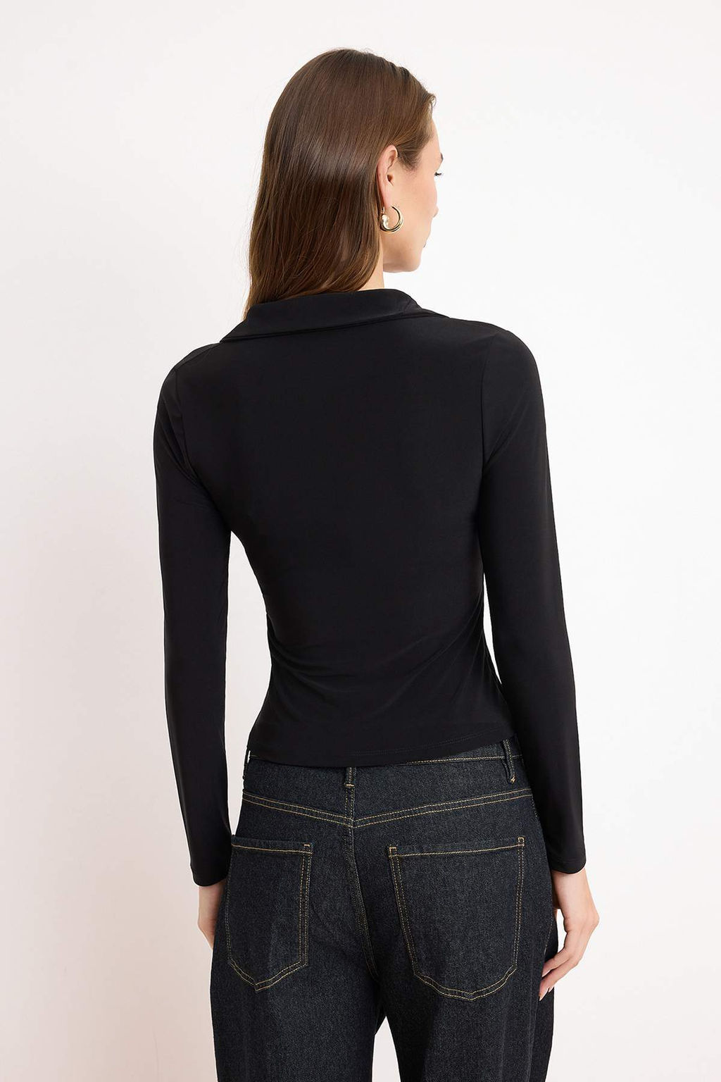 Siyah Regular/Normal Kal?p Gomlek Yaka Dugmeli K?sa Kollu Esnek Orme Bluz TWOSS26BZ00023 - Trendyolmilla фото 6