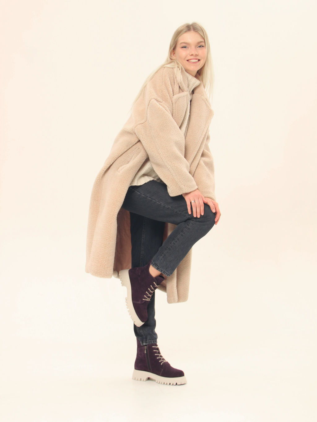 Ботинки 228.V.1541be.Сливовая замша/байка