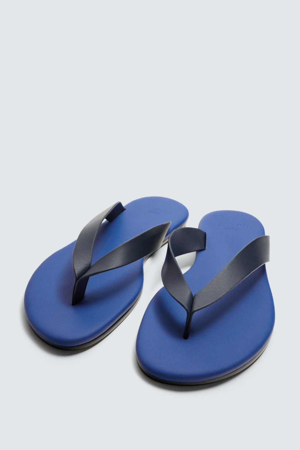 LEATHER LIMITED EDITION SANDALS