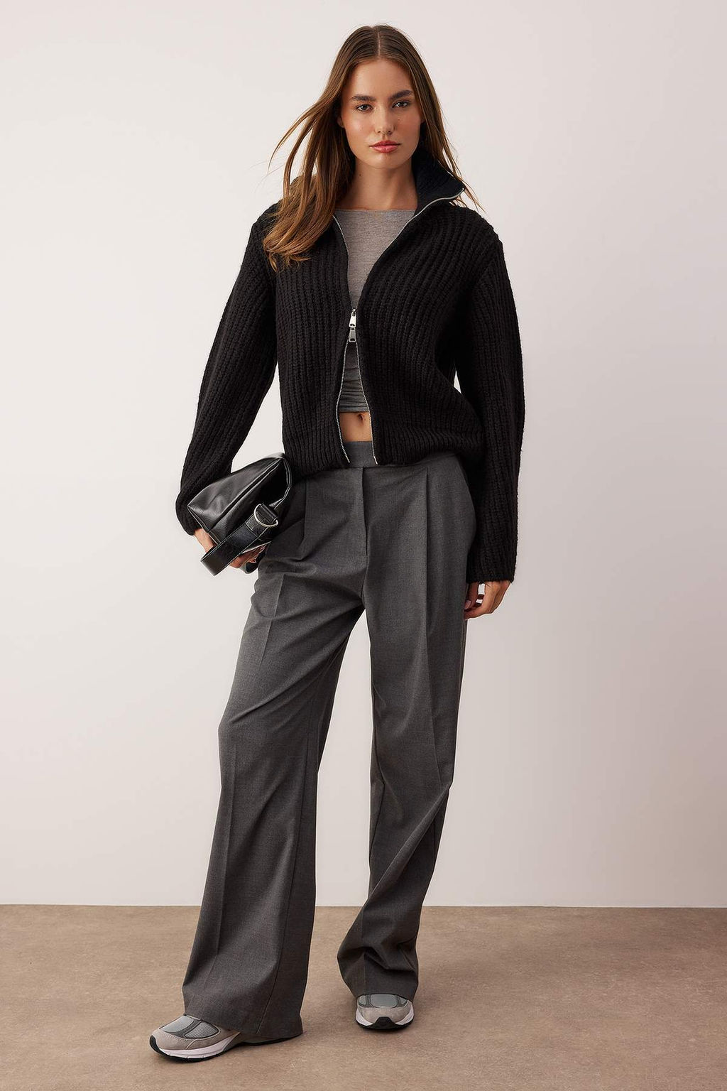 Wardrobe Essentials Siyah Fermuarl? Yumusak Dokulu Genis Kal?p Triko H?rka|TWOAW26HI00049