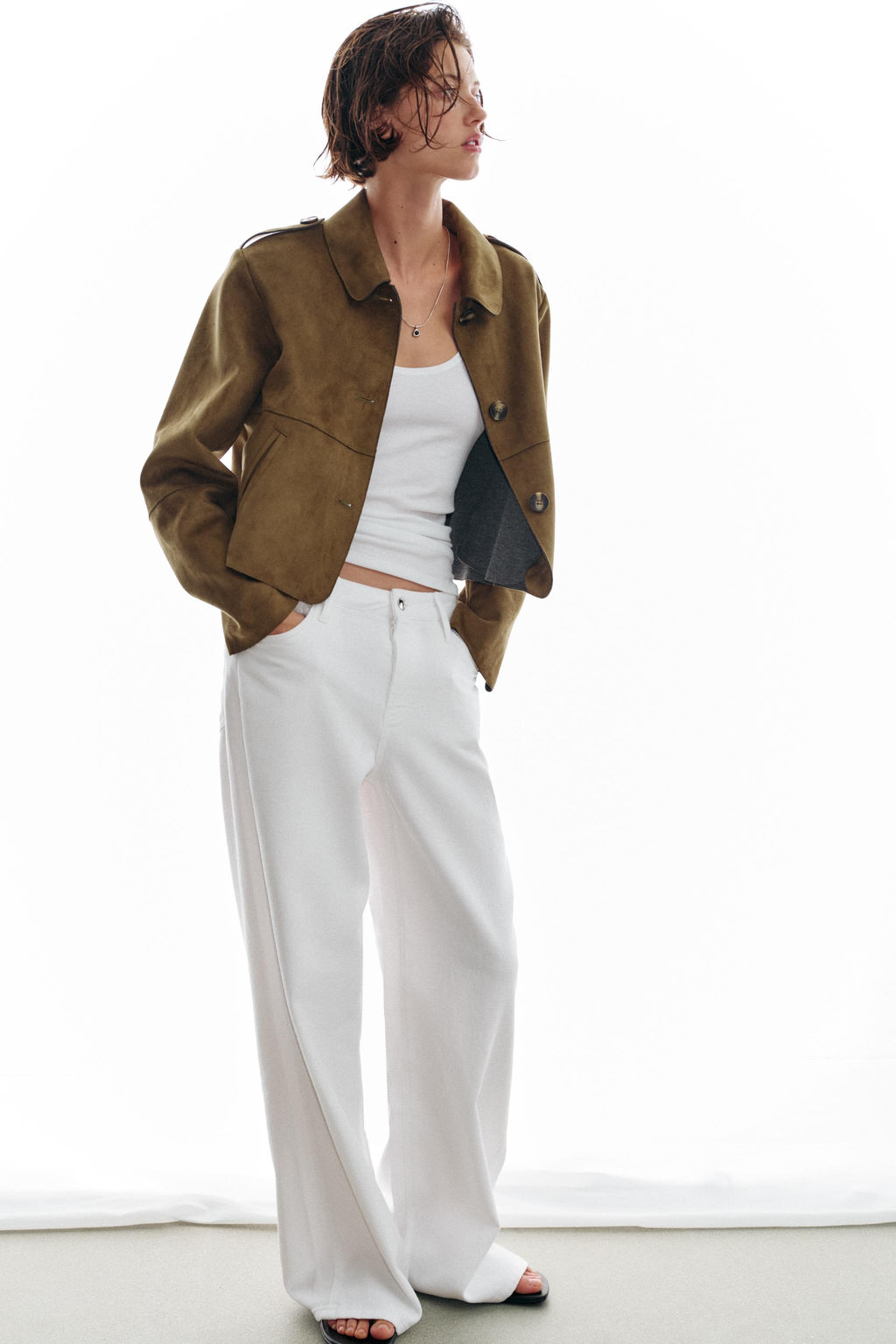 CHAQUETA CORTA EFECTO ANTE / Khaki oscuro - Zara фото 5