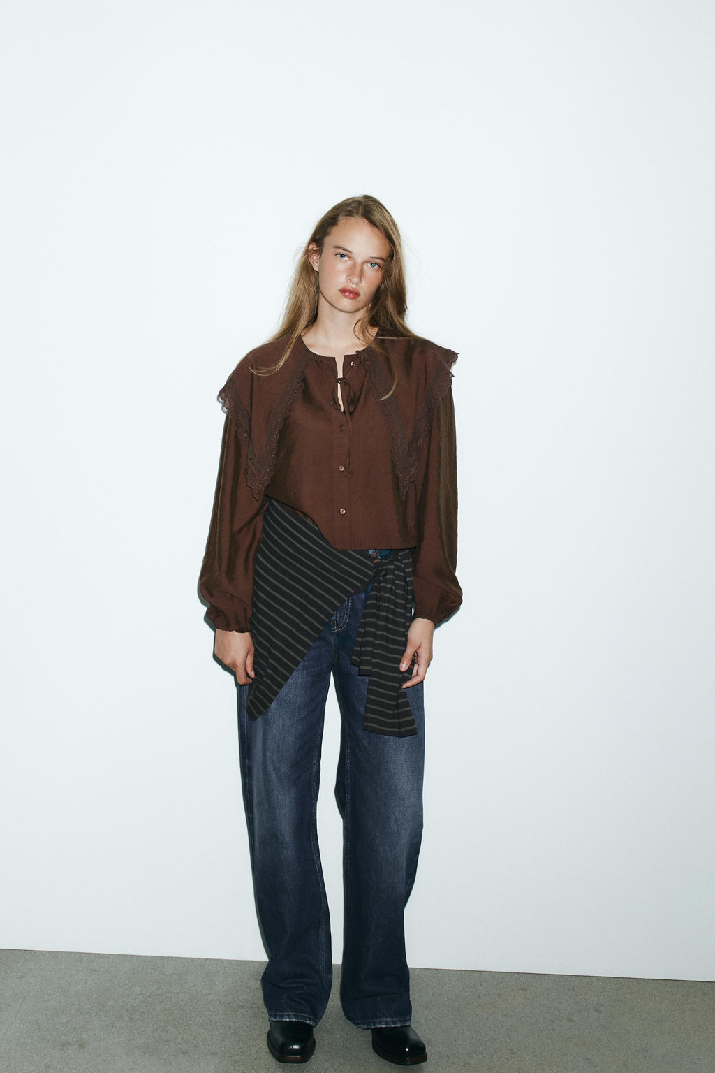 FLOWING SHIRT WITH PETER PAN COLLAR