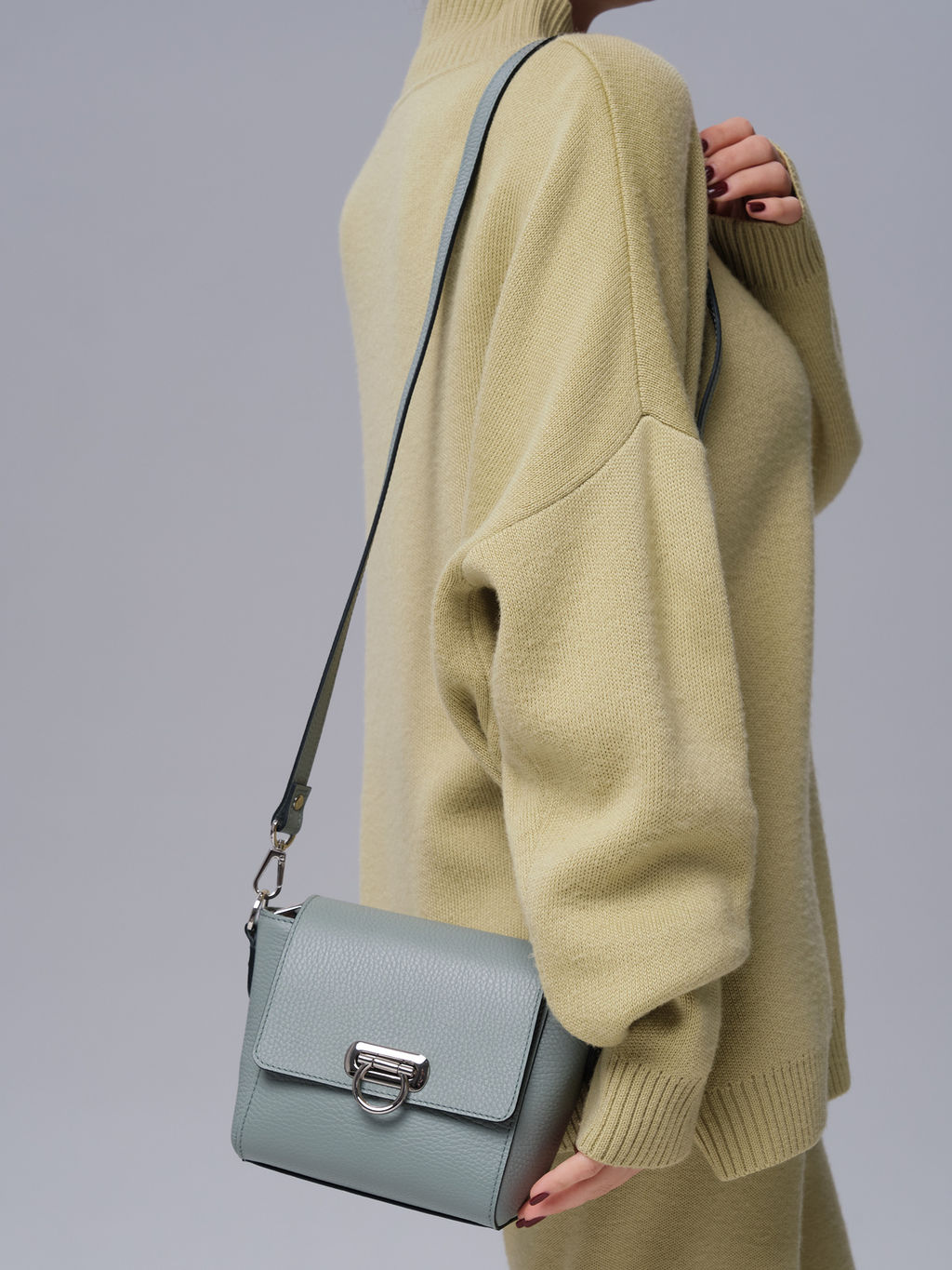 Сумка кожаная кросс-боди Azaro 3520 серо-зеленый