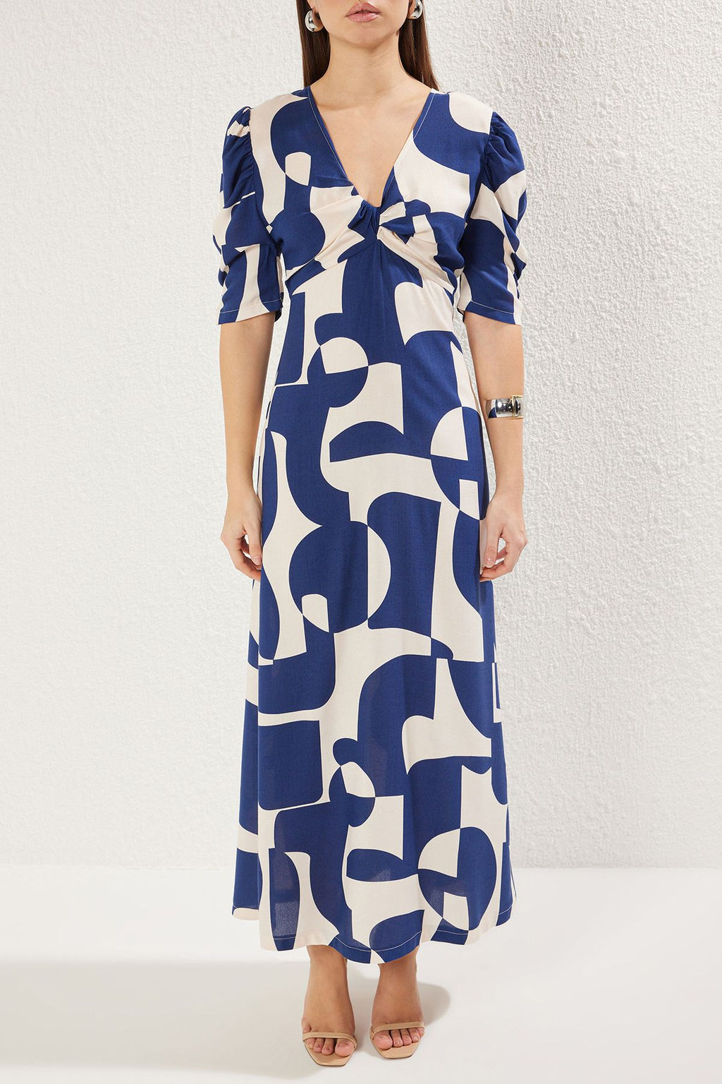 Lacivert Geometrik Desenli A Kesim Midi Viskon Dokuma Elbise TWOSS25EL00314