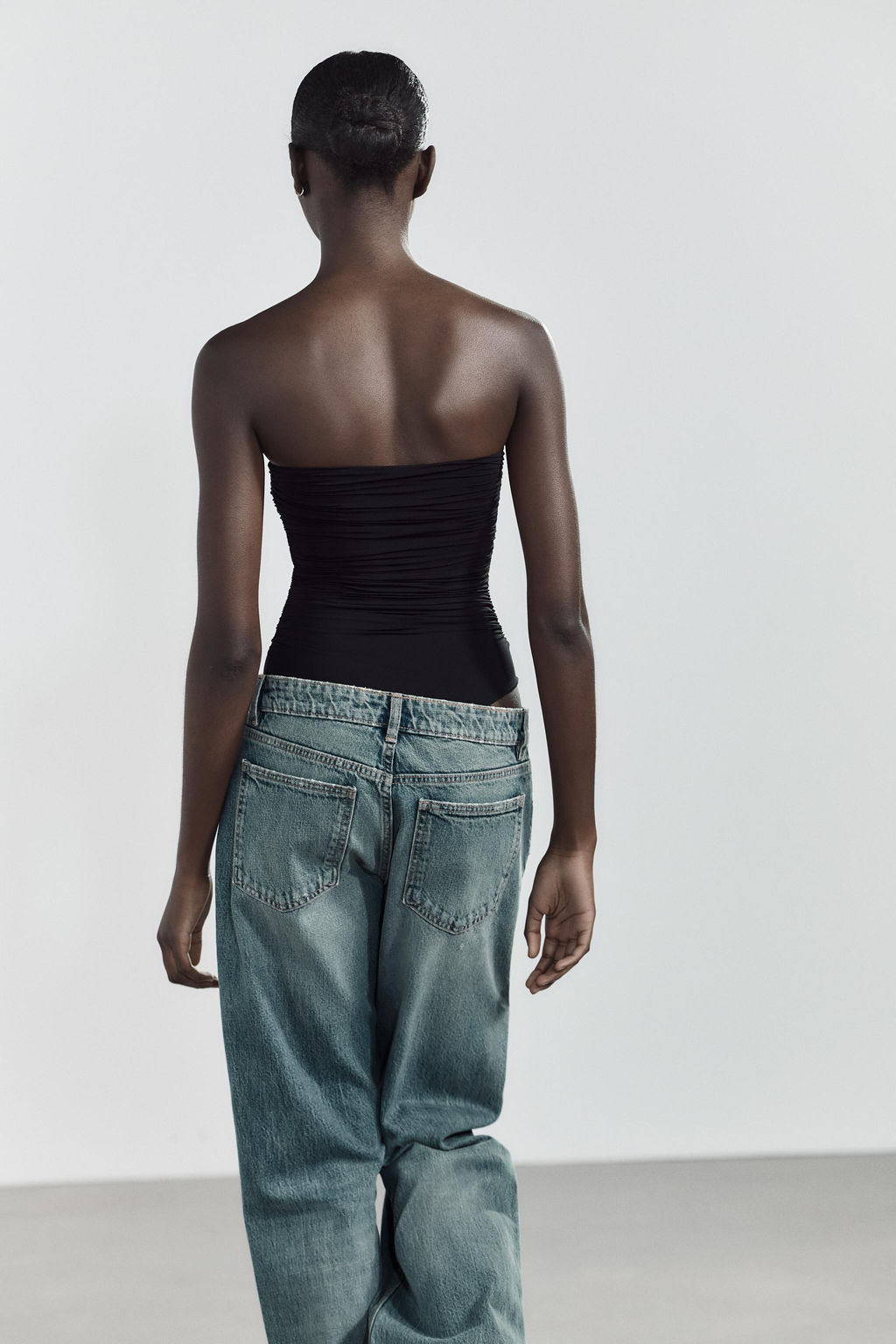 RUFFLED POLYAMIDE BANDEAU BODYSUIT - Zara фото 4